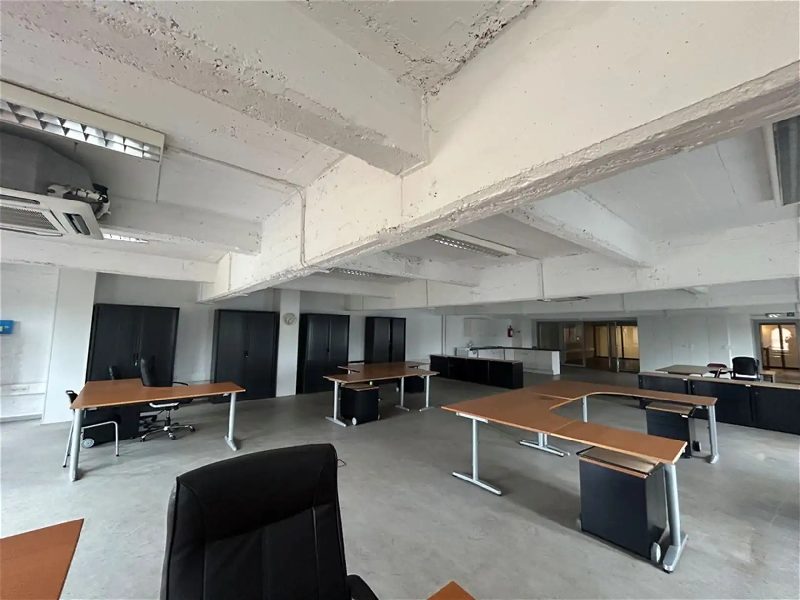 Kantoorgebouw foto 14