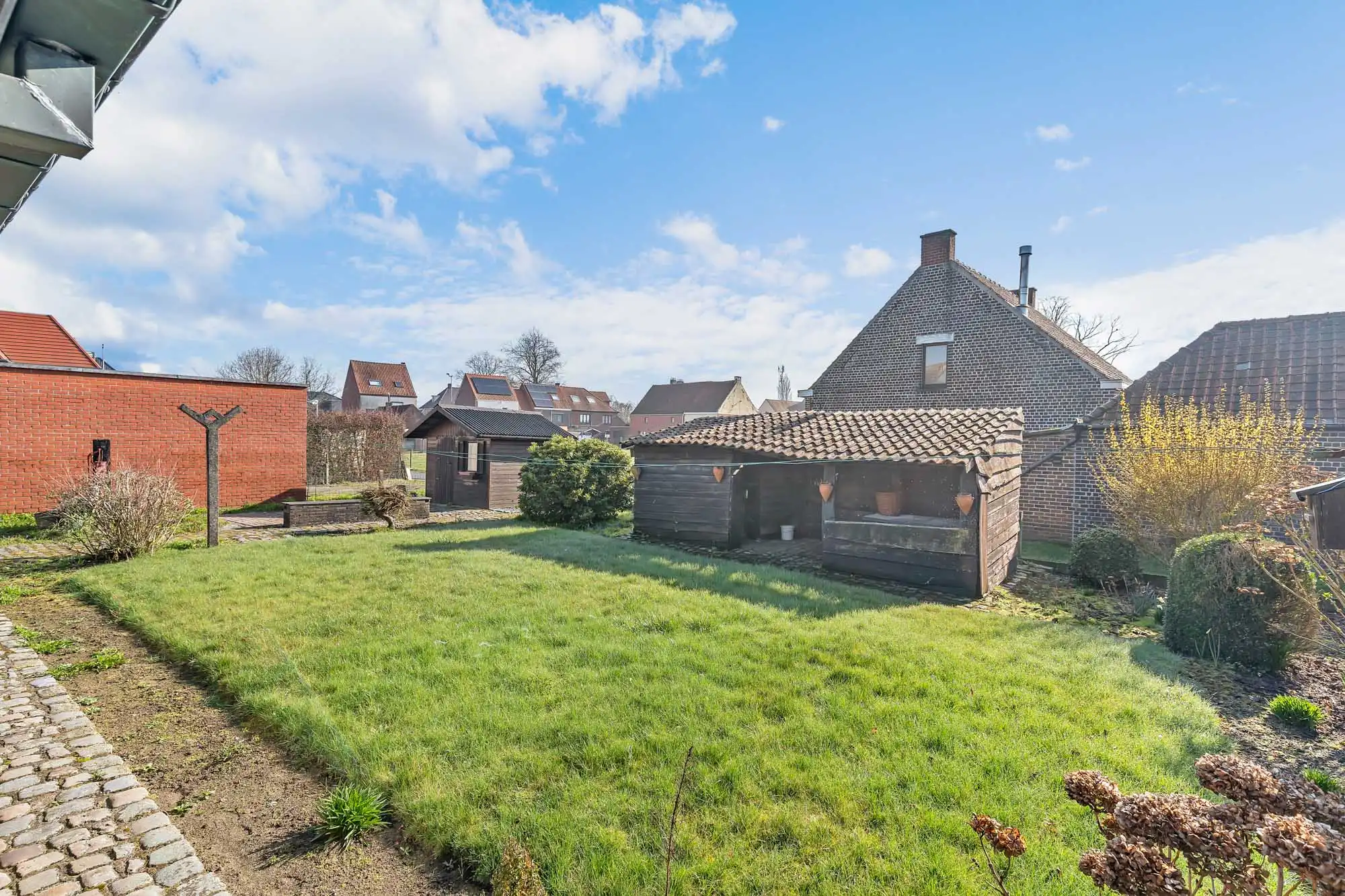 Ruime bungalow met 3 slaapkamers op perceel van 907 m² foto 17