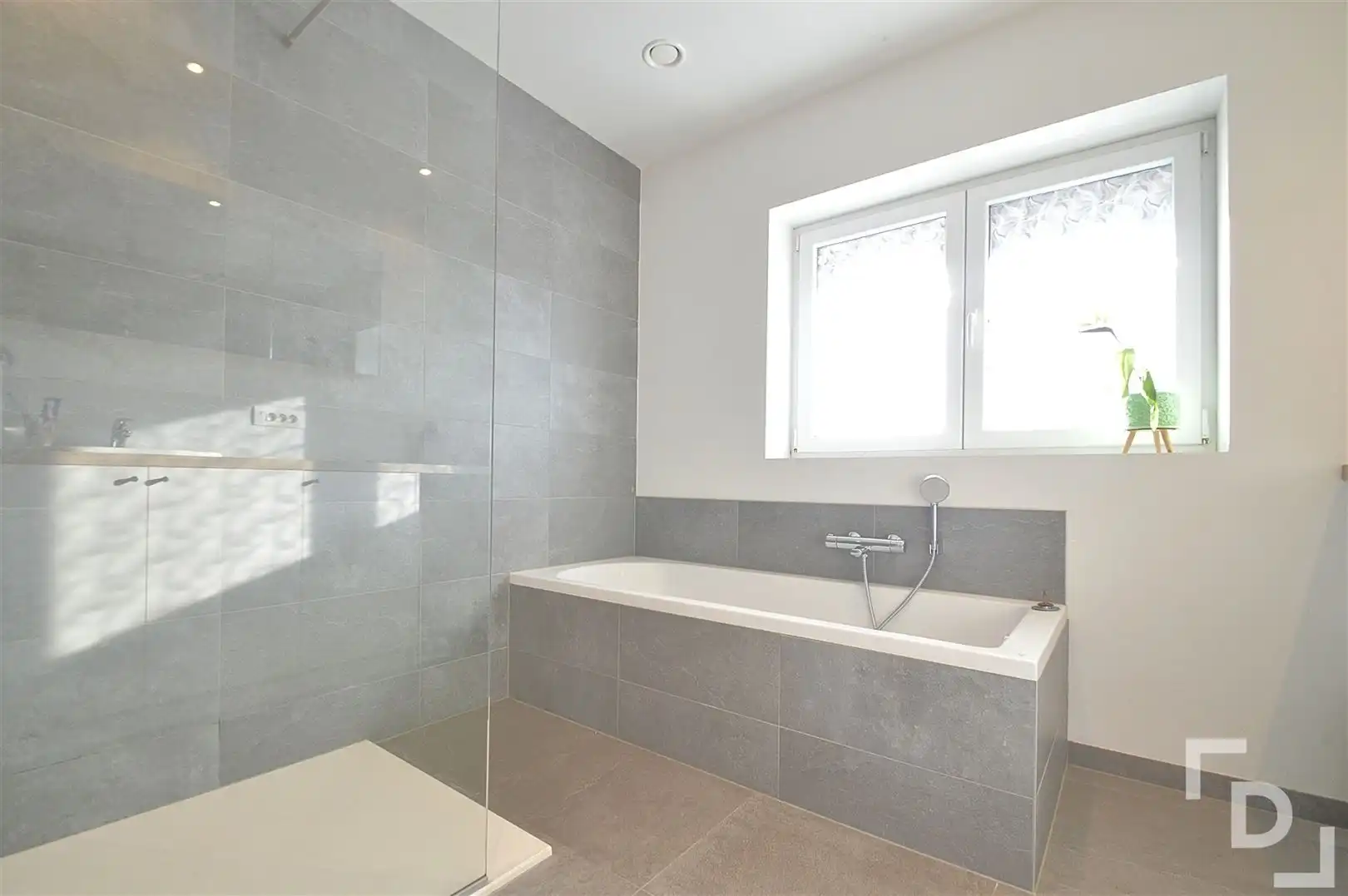 Ruime gezinswoning te huur in Poelkapelle foto 13