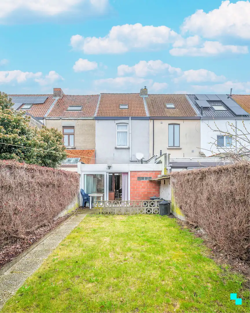 Te renoveren woning met gezellige tuin foto 20