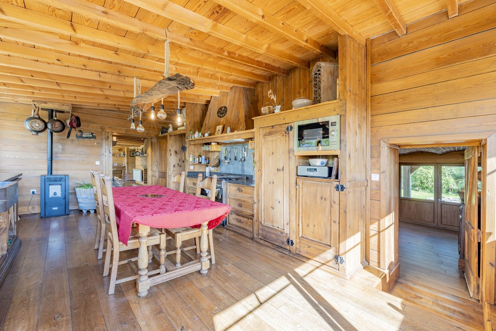 UNIEKE (vakantie)WONING MET PRACHTIG UITZICHT GELEGEN OP CENTRALE LOCATIE foto 7