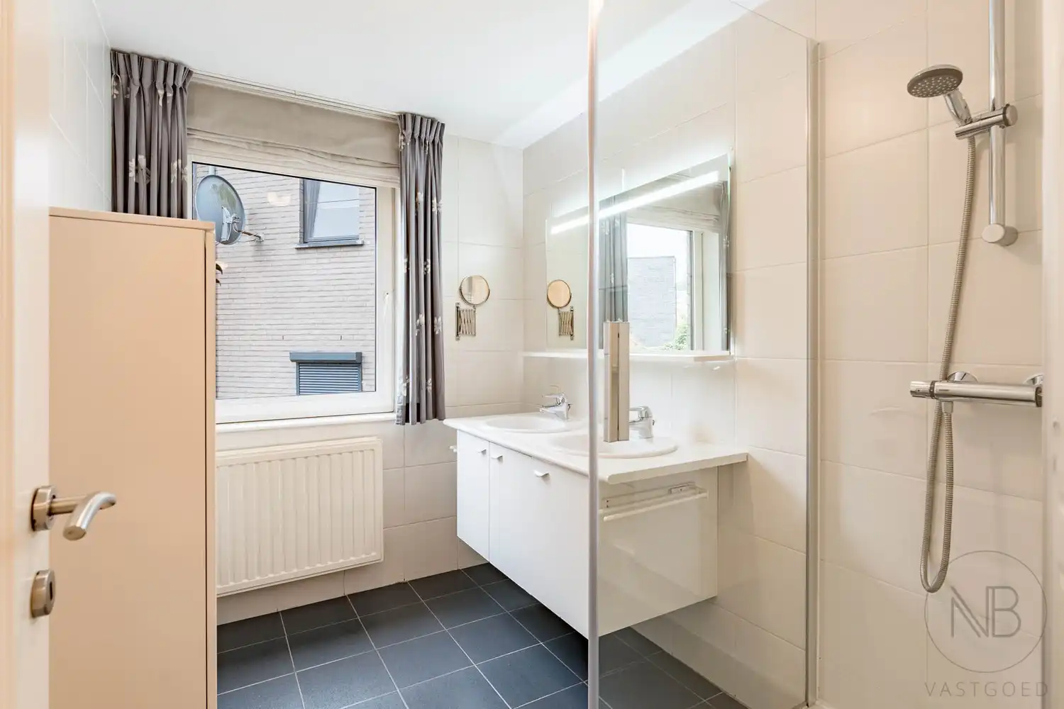 Rustig wonen op wandelafstand van het centrum van Genk foto 10