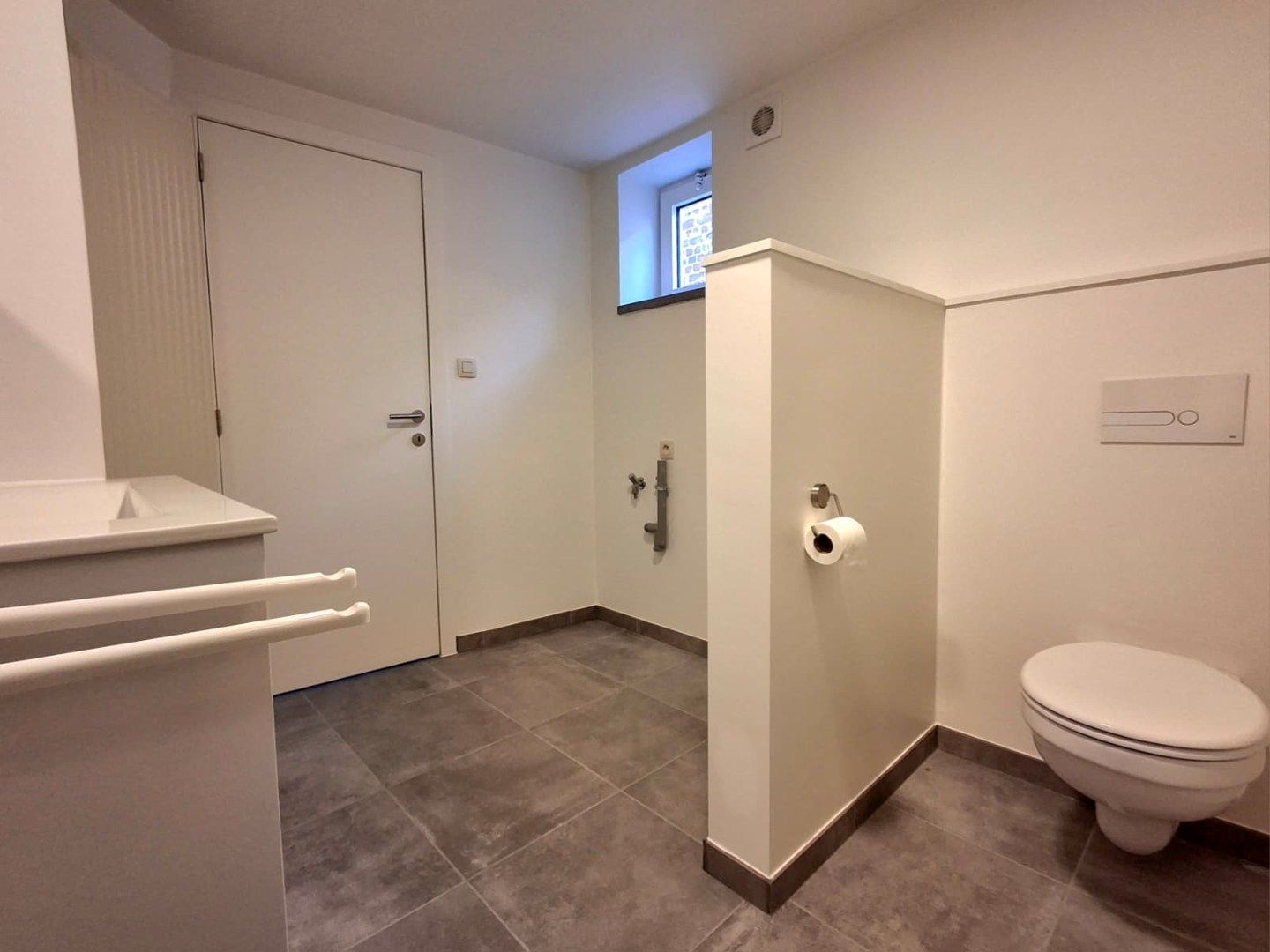 GEZELLIGE, GERENOVEERDE STADSWONING MET KOER IN HARTJE TIELT foto 4