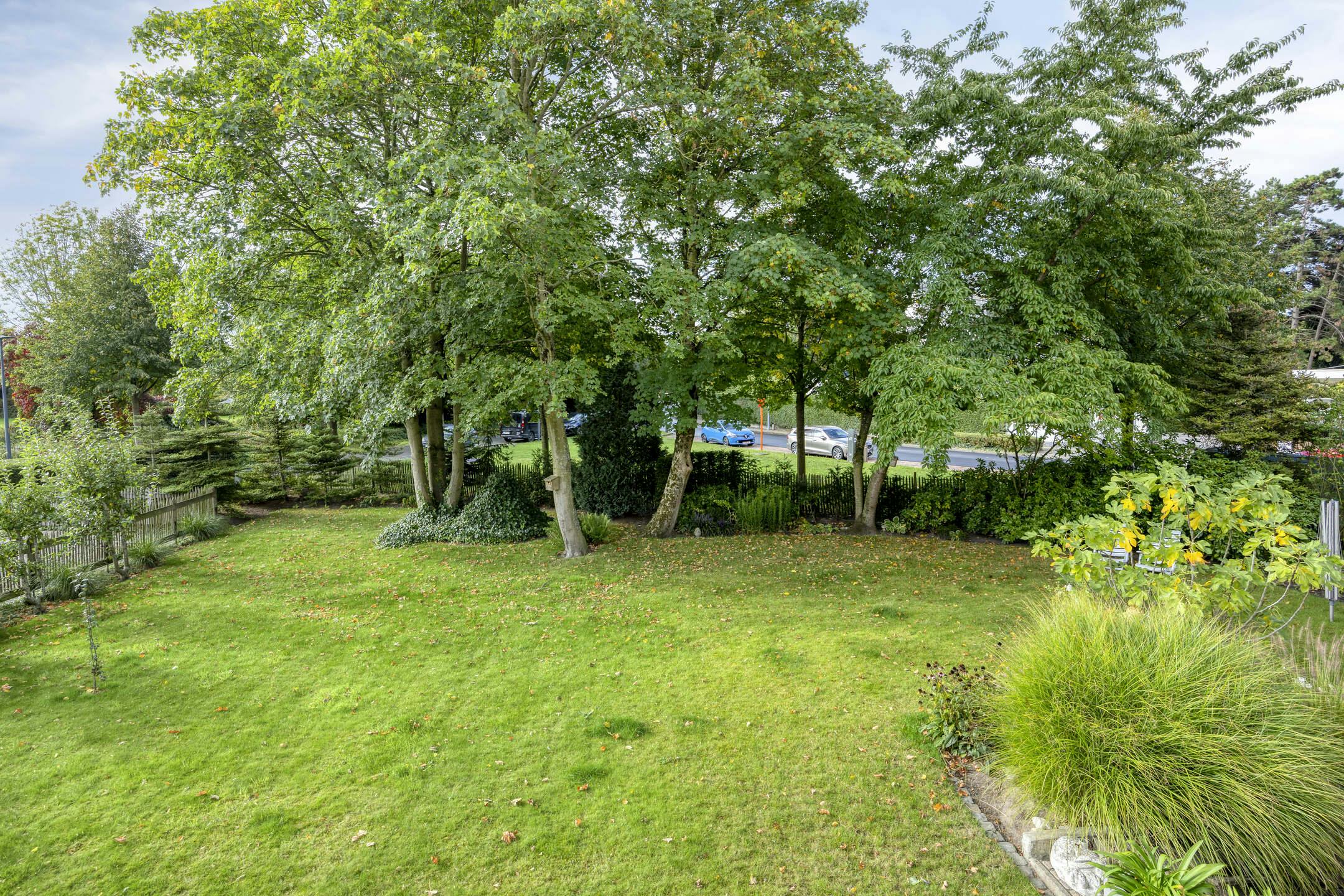 Klassevol huis met twee percelen (1.000m²) te Sint-Kruis (Brugge) foto 6