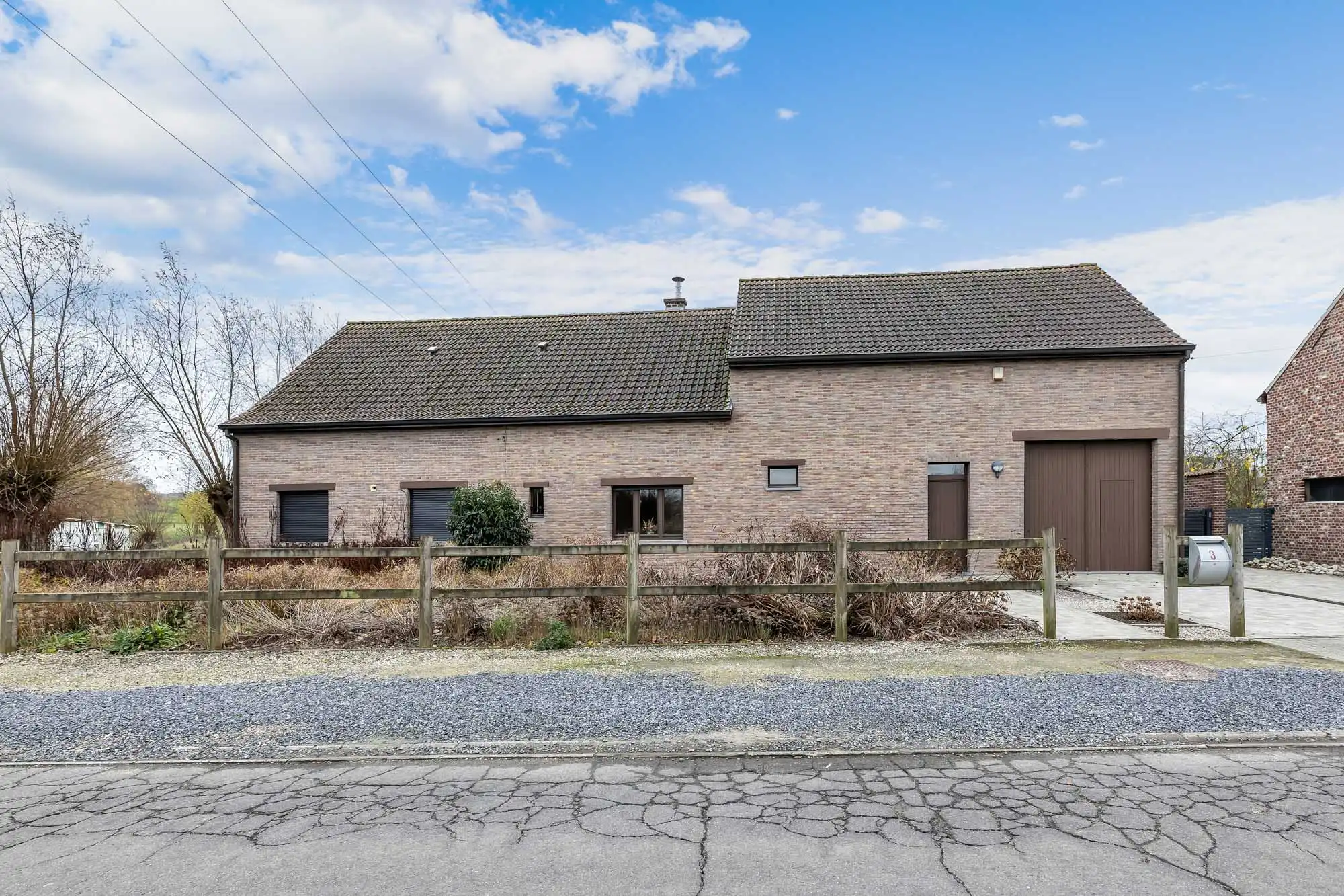 Exclusief landhuis met binnenzwembad en stallingen foto 5