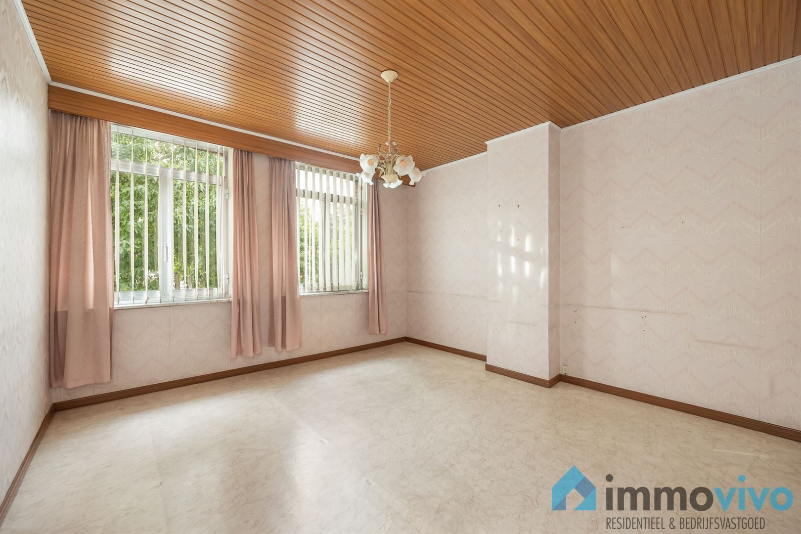 Volledig te renoveren woning met potentieel, tuin en mogelijkheid tot extra slaapkamer. foto 11
