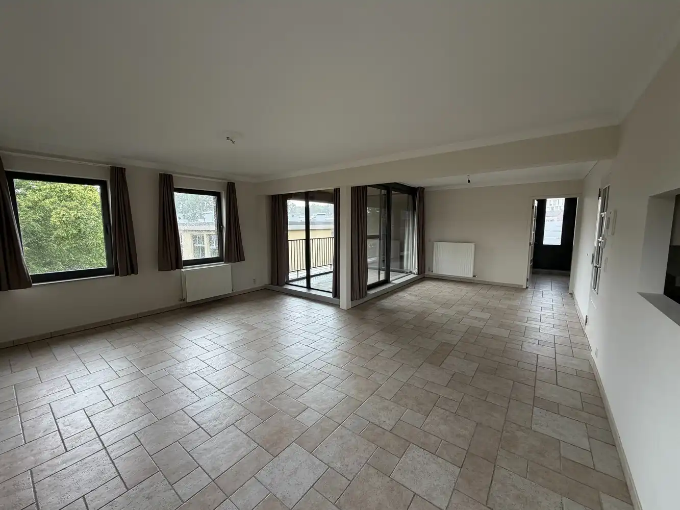 Appartement met overdekt terras in het centrum van Zonhoven foto 2