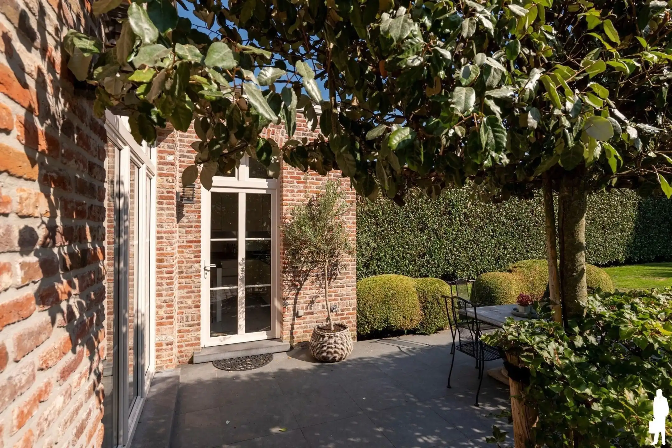 Landelijke, instapklare woning met 4 slpk., 2 bdk. en een prachtige tuin te Minderhout foto 27