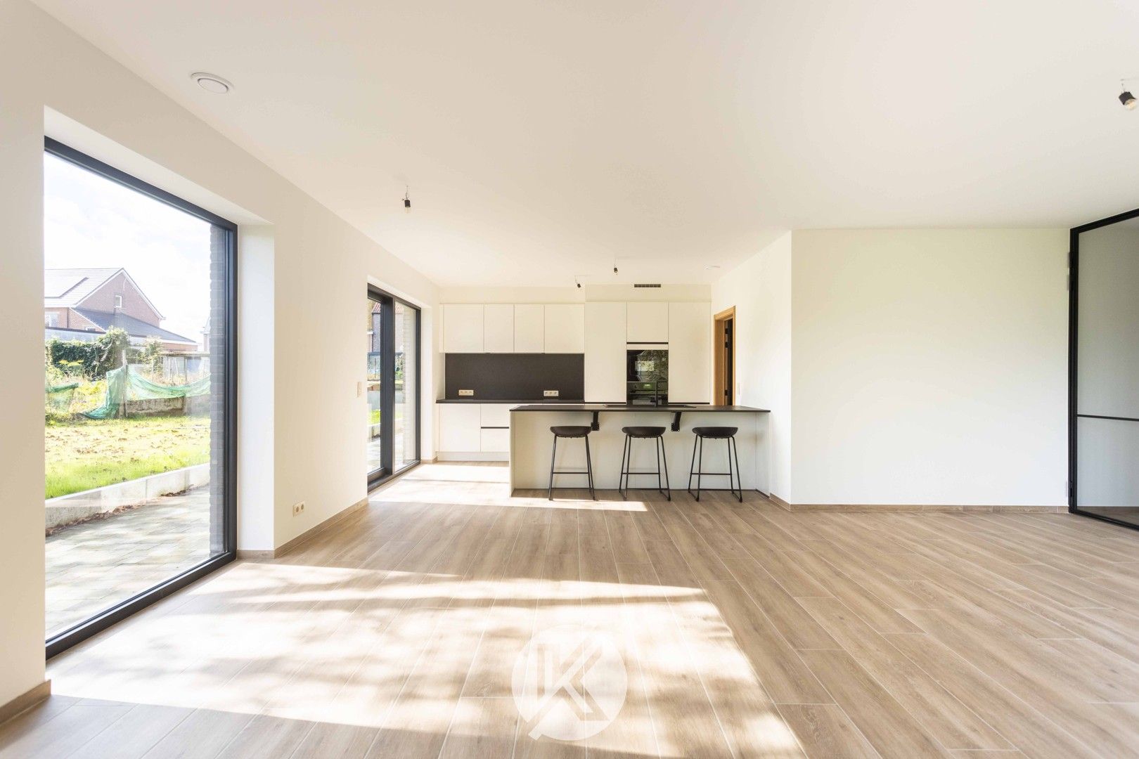 Energiezuinige halfopen nieuwbouwwoning aan 6 % BTW foto {{pictureIndex}}