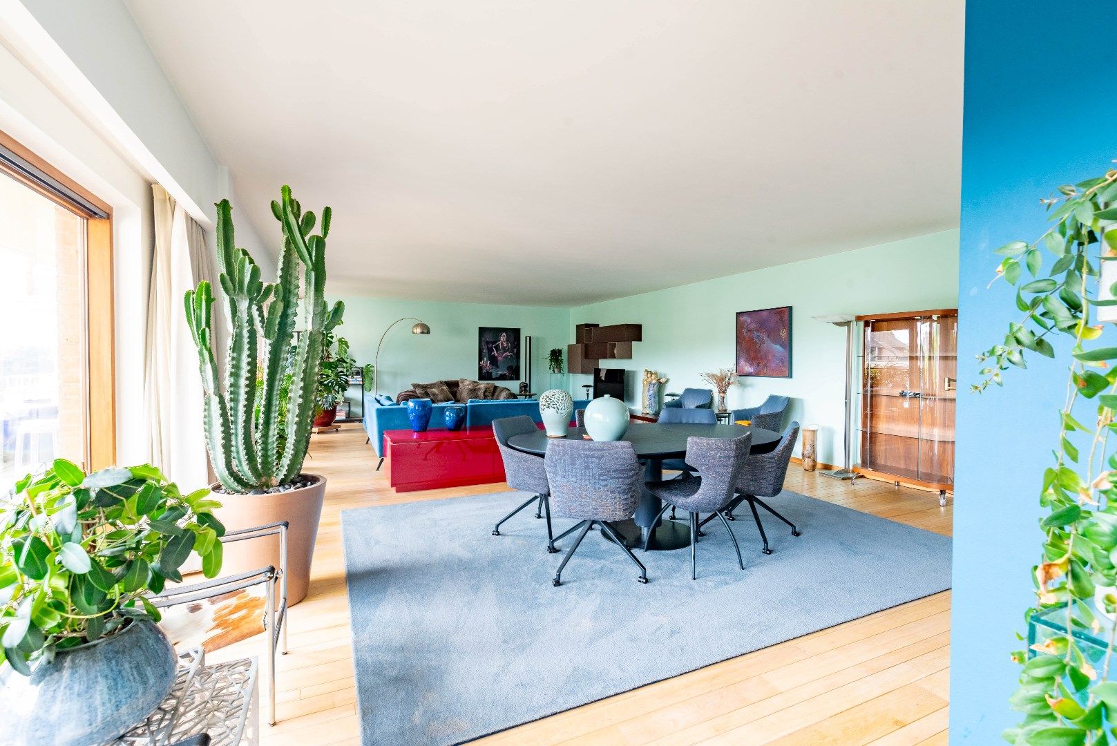 Ruim appartement met terras foto 3
