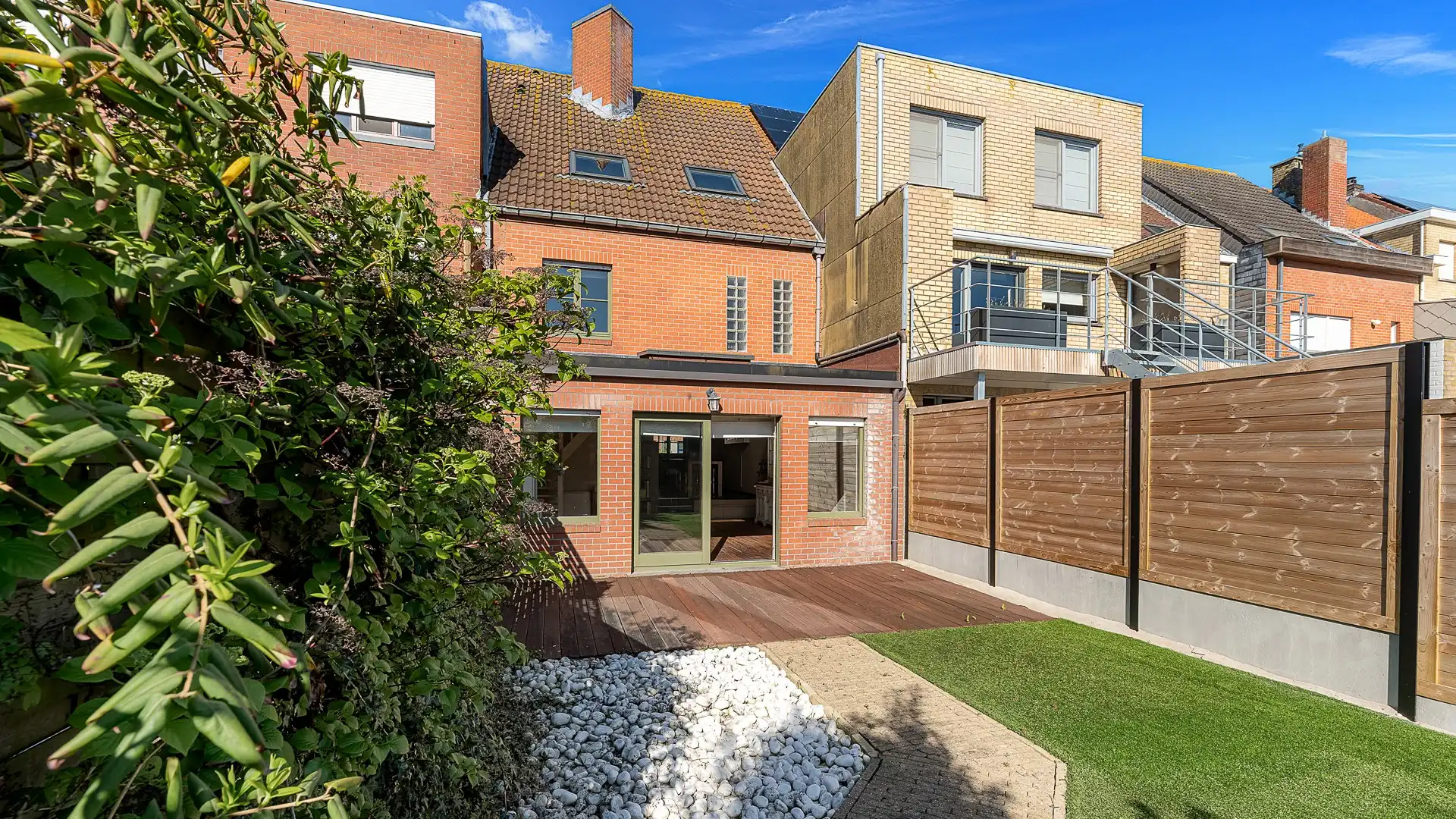 Leuke stadswoning met zonnige tuin te Heist foto 7