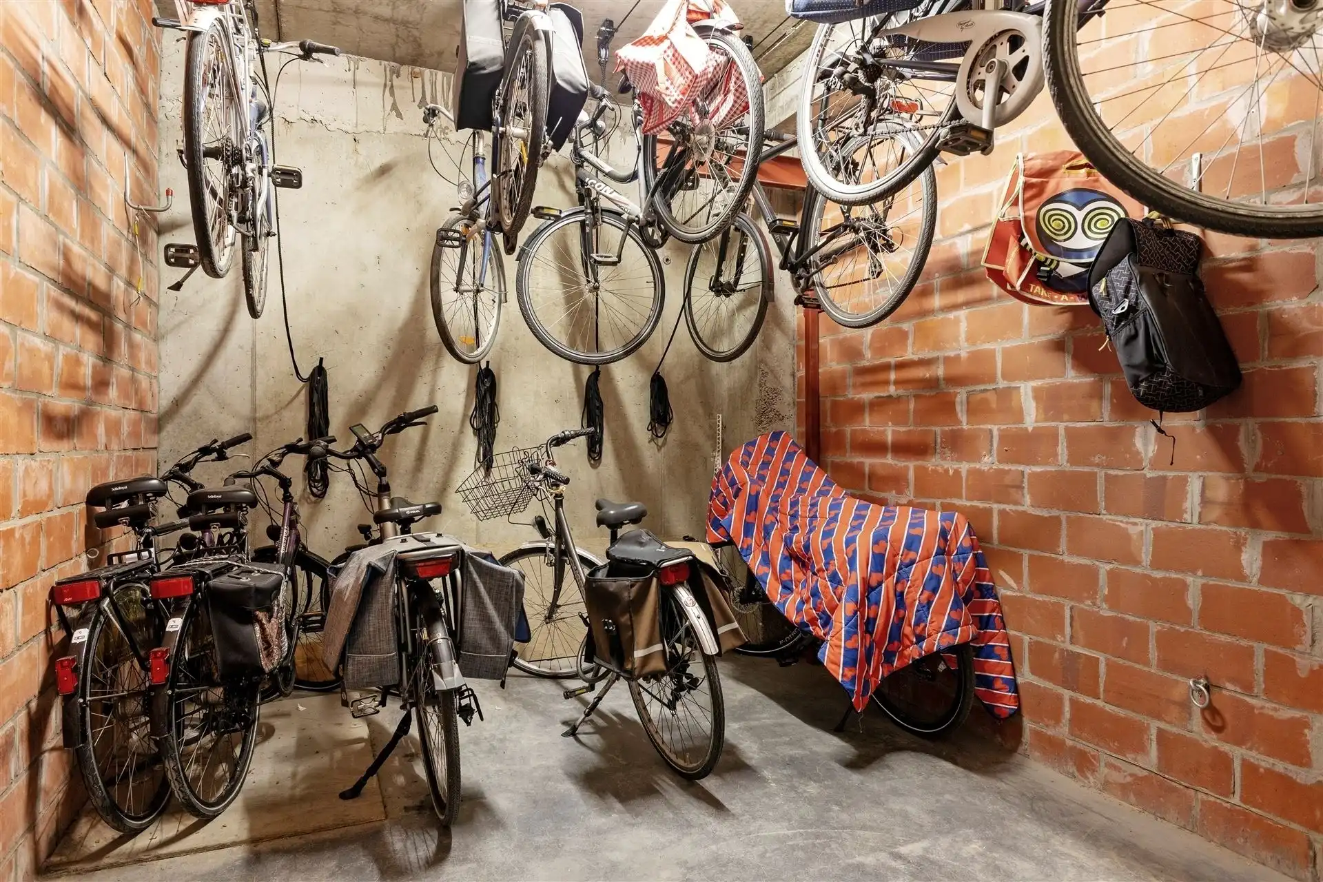 JACHTHAVEN / GROTE TERRASSEN foto 34