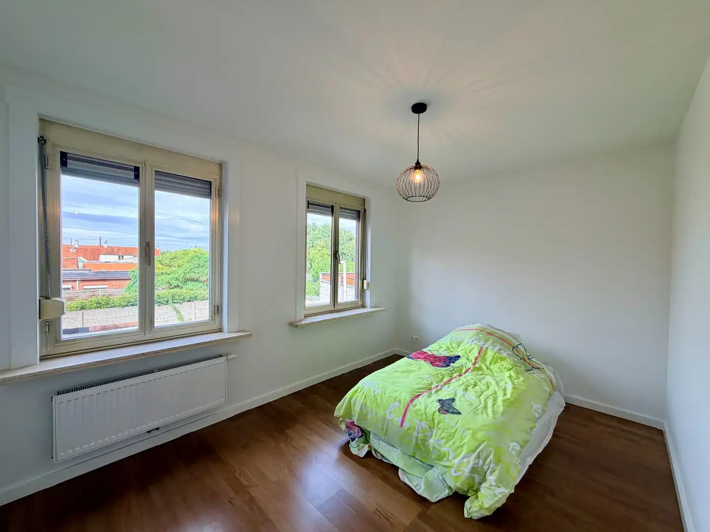 Volledig gerenoveerde woning met 3 slaapkamers en garage te Izegem! foto 10