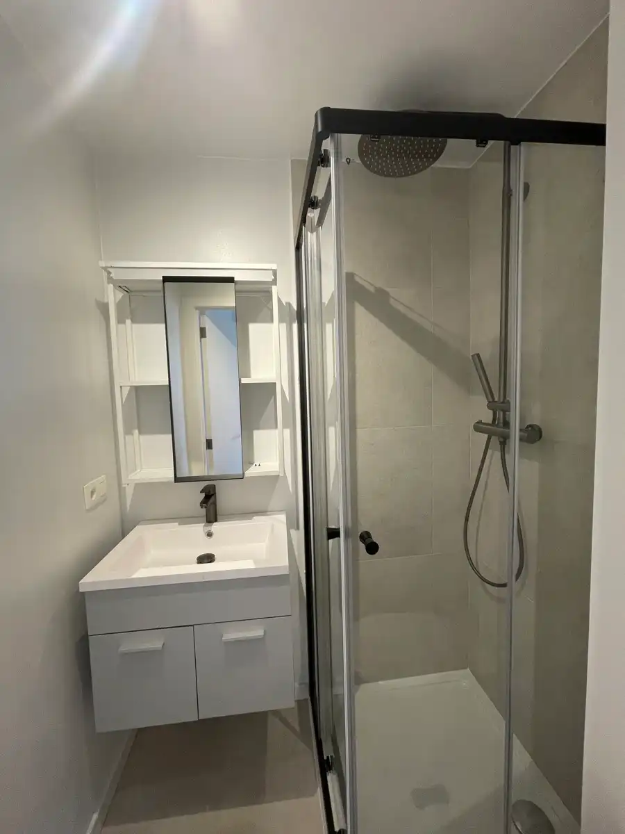 Kamer eigen sanitair regio Vismarkt!  foto 4