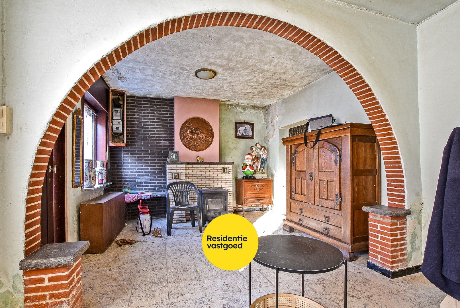 Te renoveren woning op een perceel van 392m² te Houthulst! foto 6