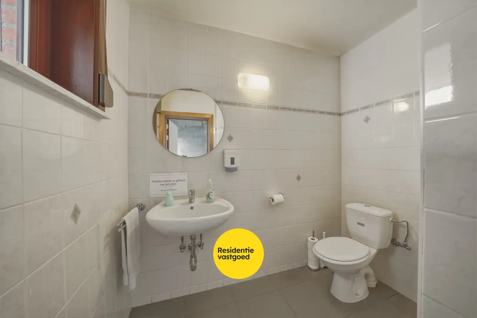 Ruime handelswoning met potentieel te Bredene foto 25