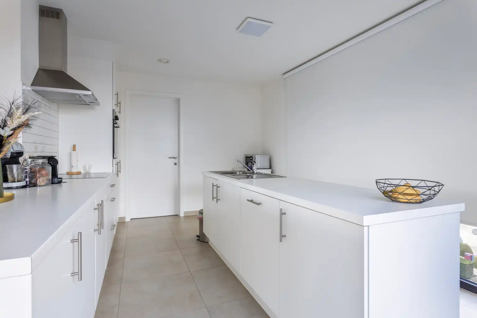 Penthouse in uitstekende staat met 2 slpks en 2 carports foto 6
