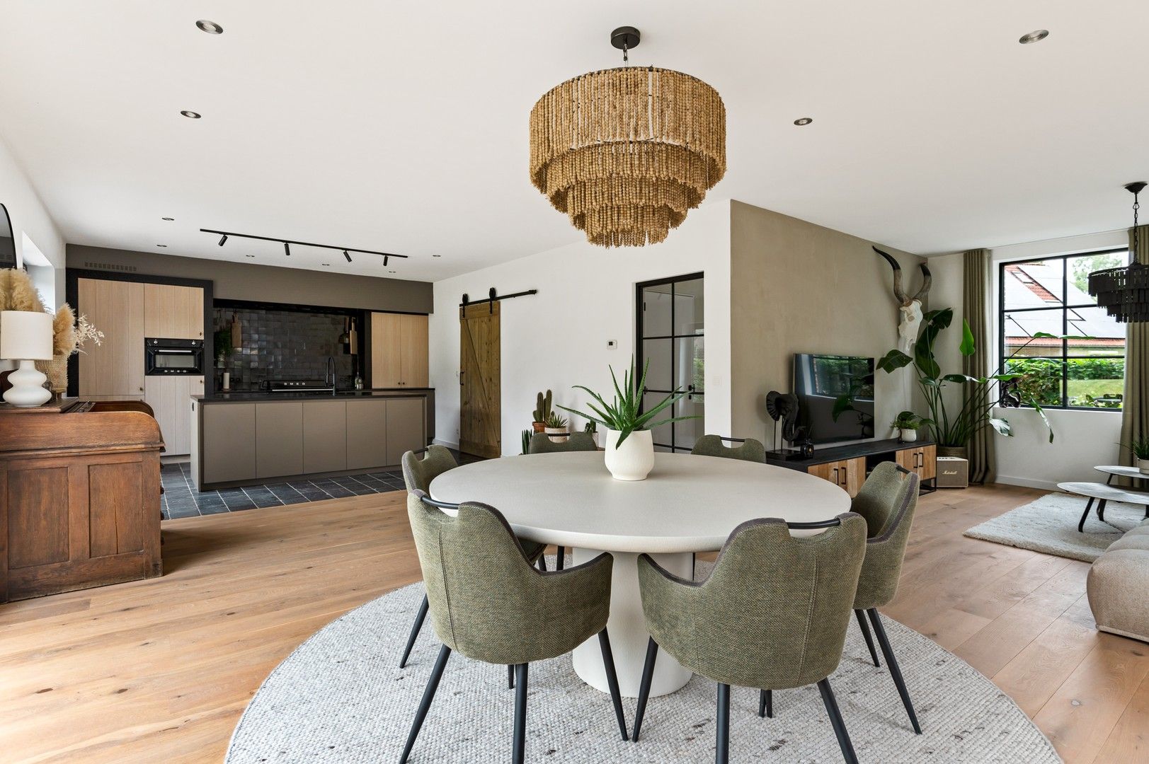 Vrijstaande woning (2016) met zuidtuin in doodlopende straat foto 3
