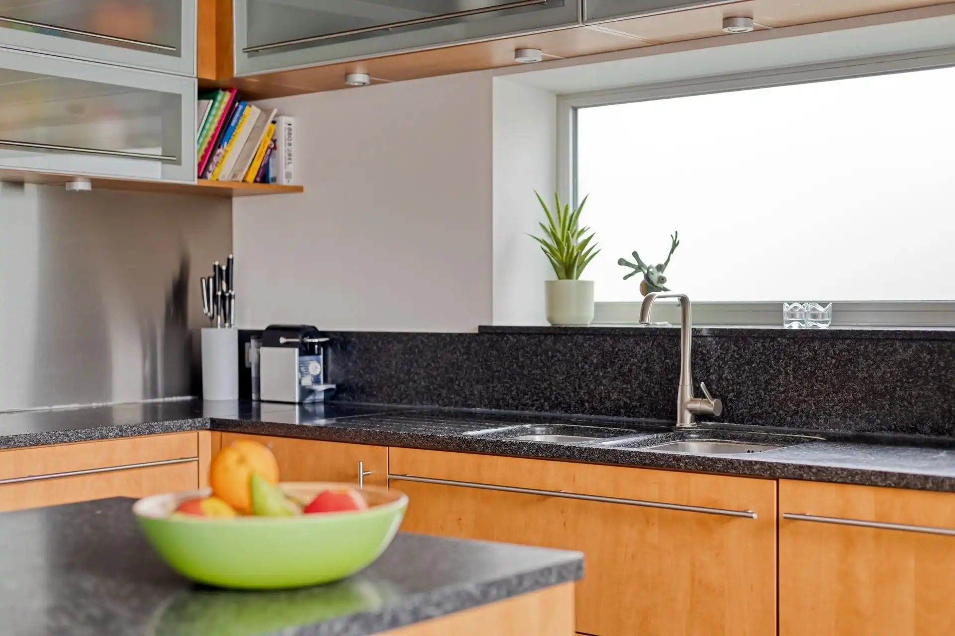 Lichtrijke, moderne villa in perfecte staat op rustige locatie foto 20