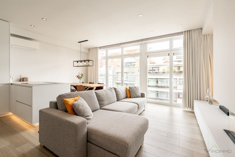 Stijlvol gerenoveerd appartement op een boogscheut van de zee en het winkelcentrum foto 5