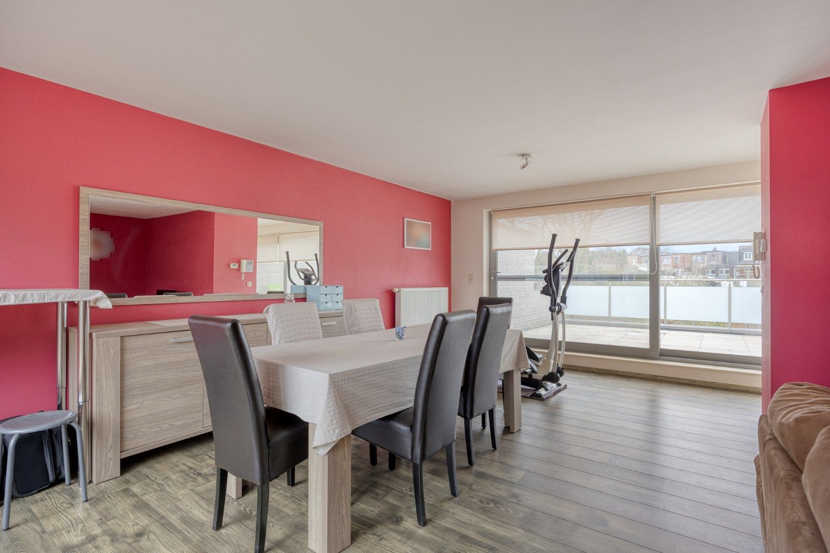 Knap appartement met 2 grote terrassen te Riemst-Zichen foto 8