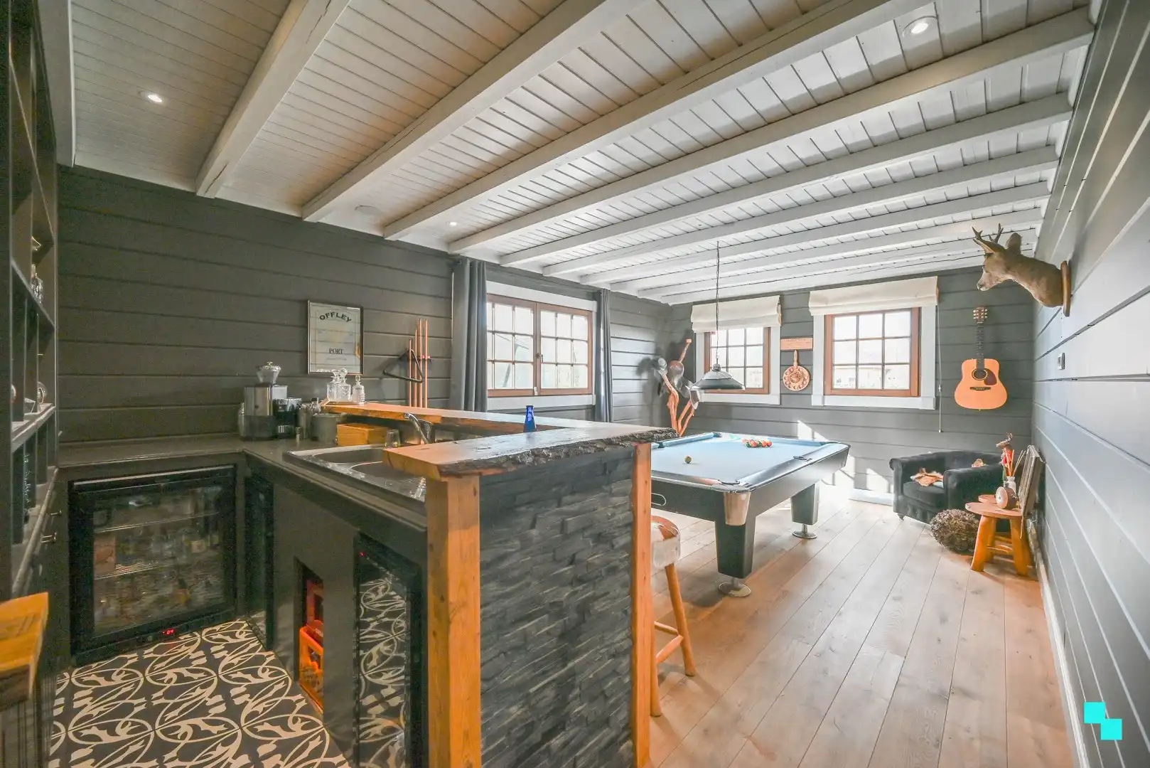 Kwalitatieve villa met zwembad foto 4