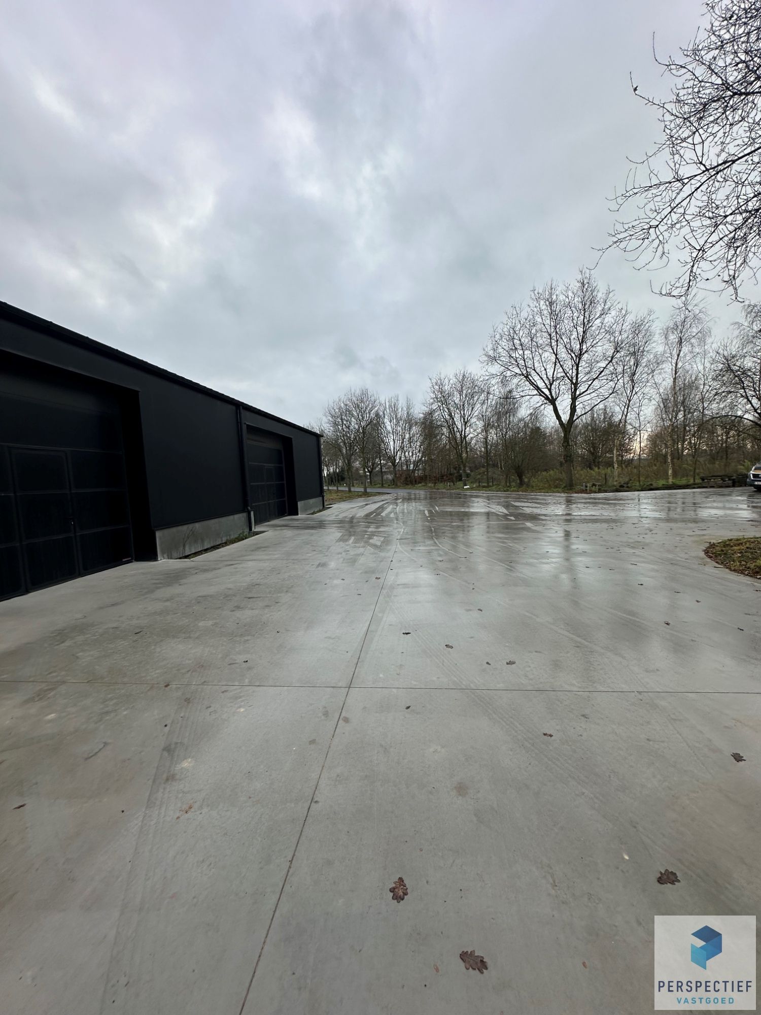 Laatste businessunits (6 & 7): Grote Loodsen te huur in het Fort Beernem foto 7