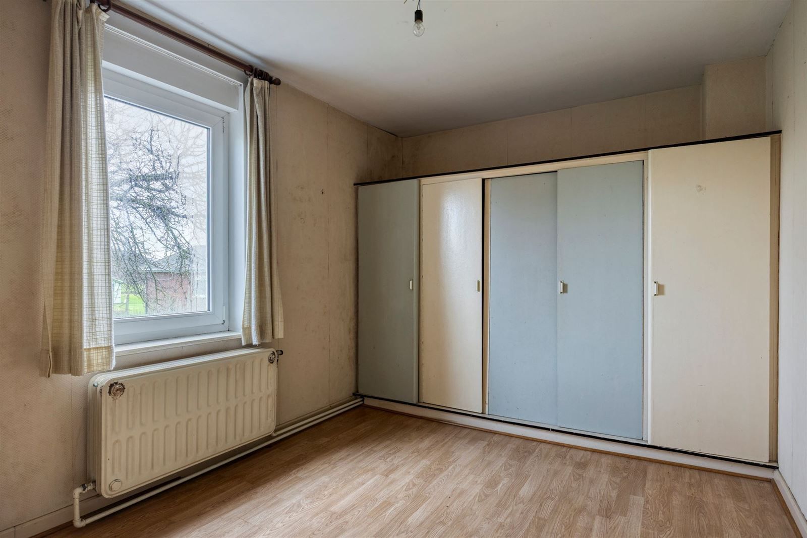 Woning met tuin en Loods Te renoveren  foto 15