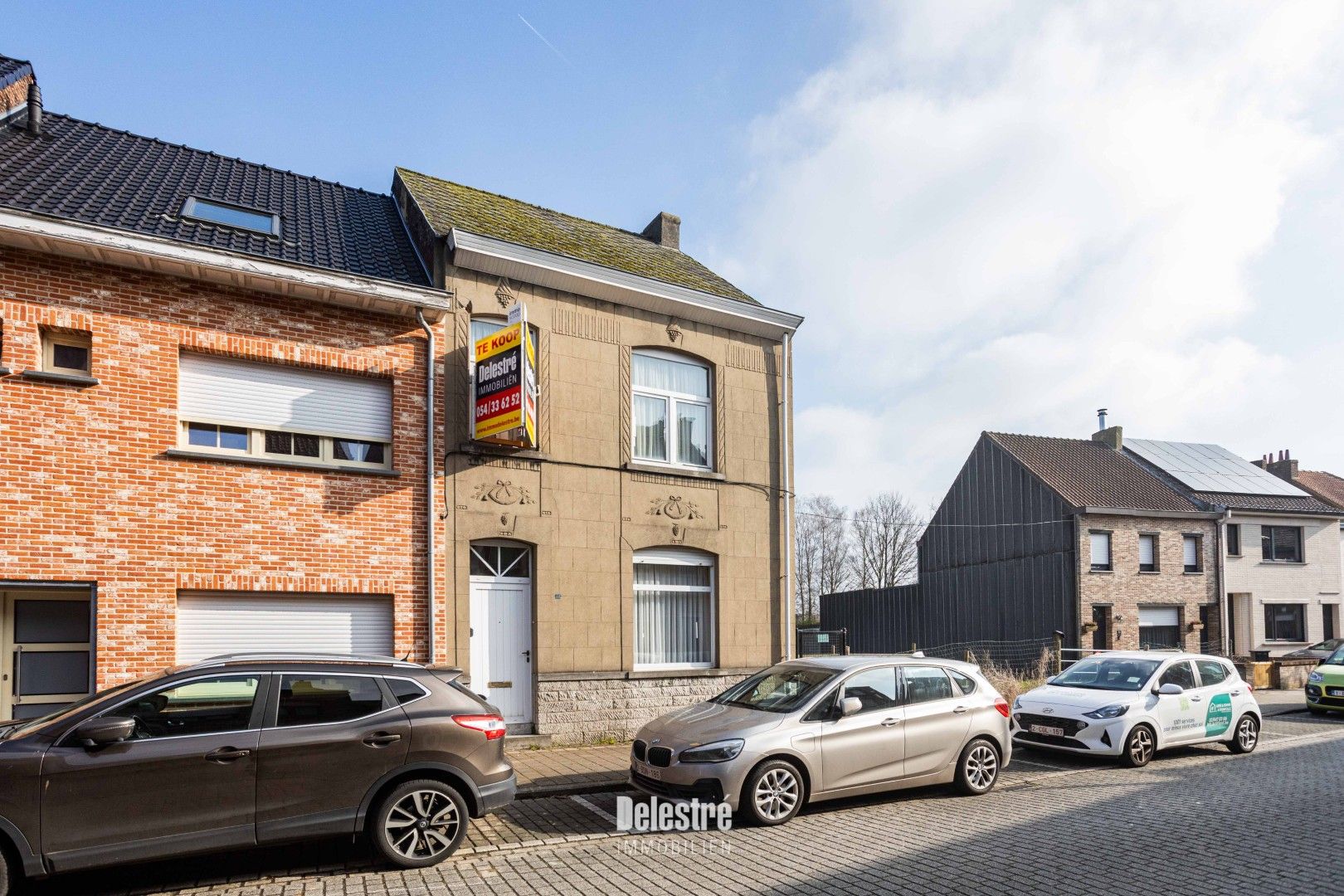 TE RENOVEREN WONING MET ZALIGE TUIN OP RUSTIGE LOCATIE foto 2
