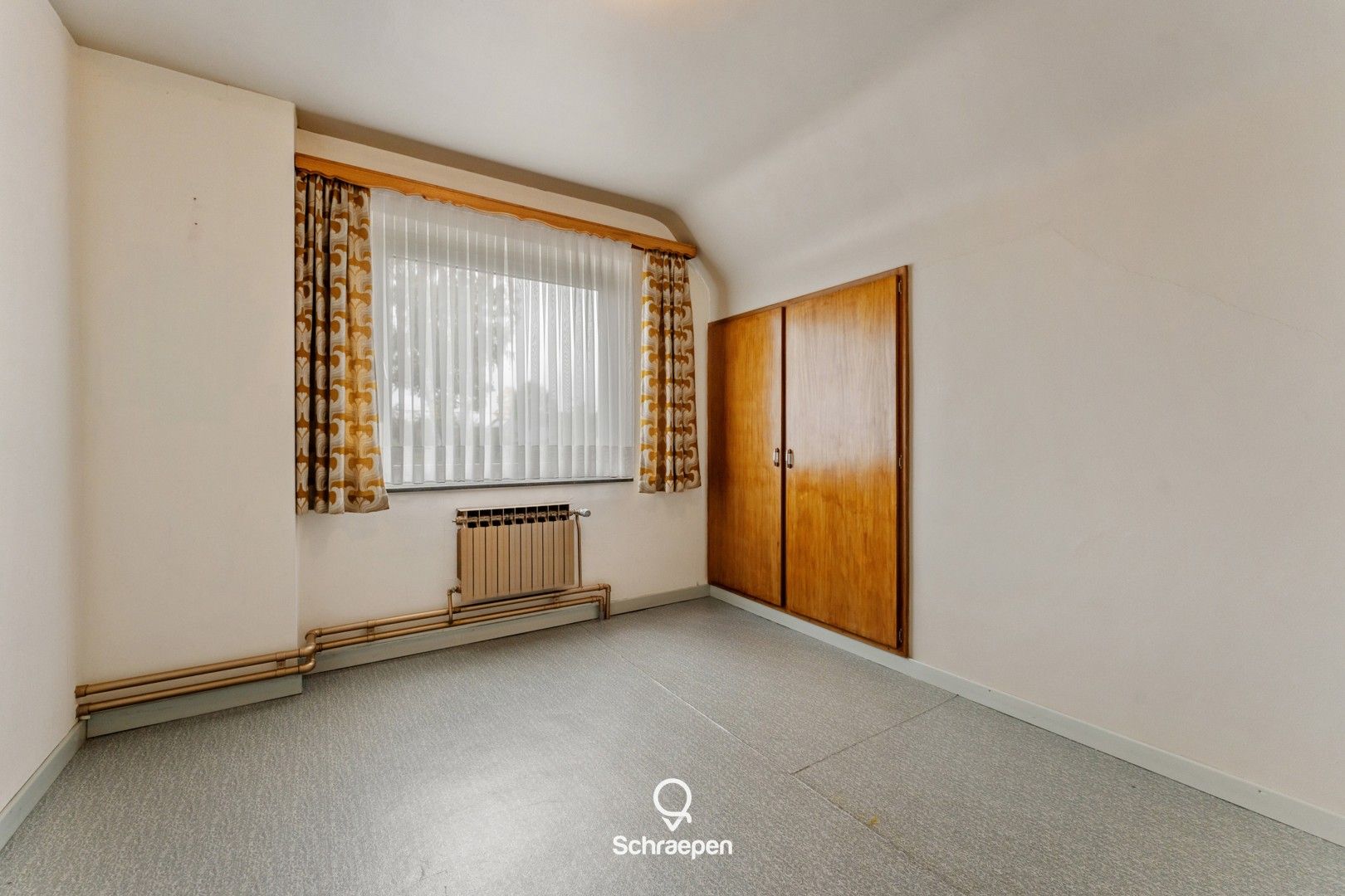 Uitstekend gelegen renovatiewoning met 4 slpks op perceel van 17 are te Zonhoven! foto 12