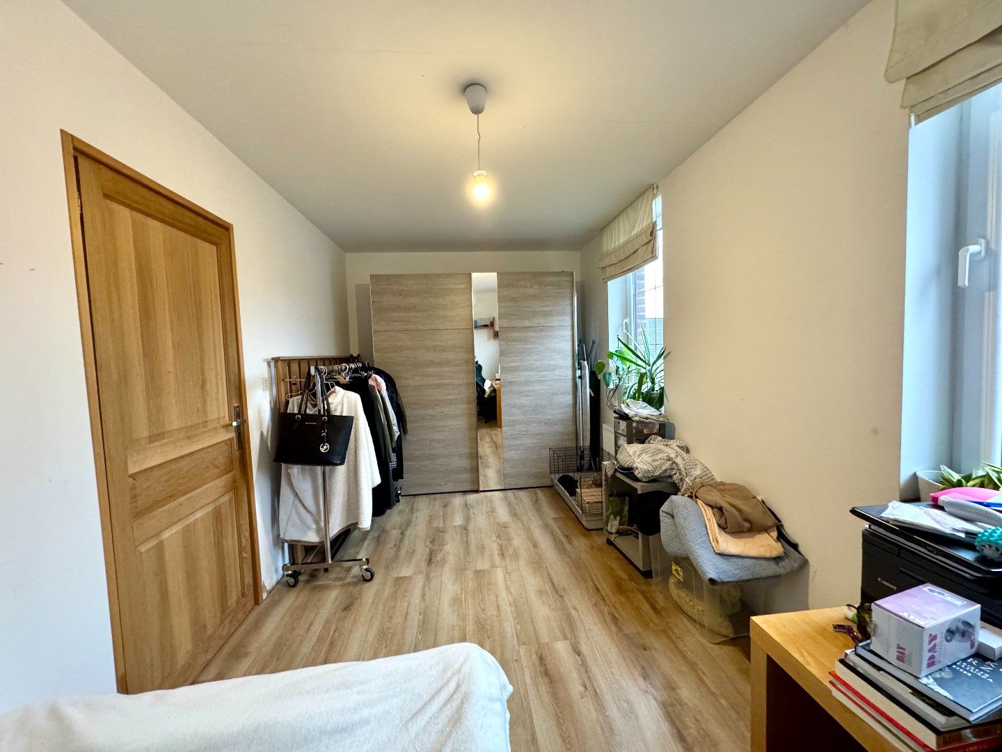 HALFOPEN WONING MET 3 SLPKS, TUIN EN GARAGE foto 12
