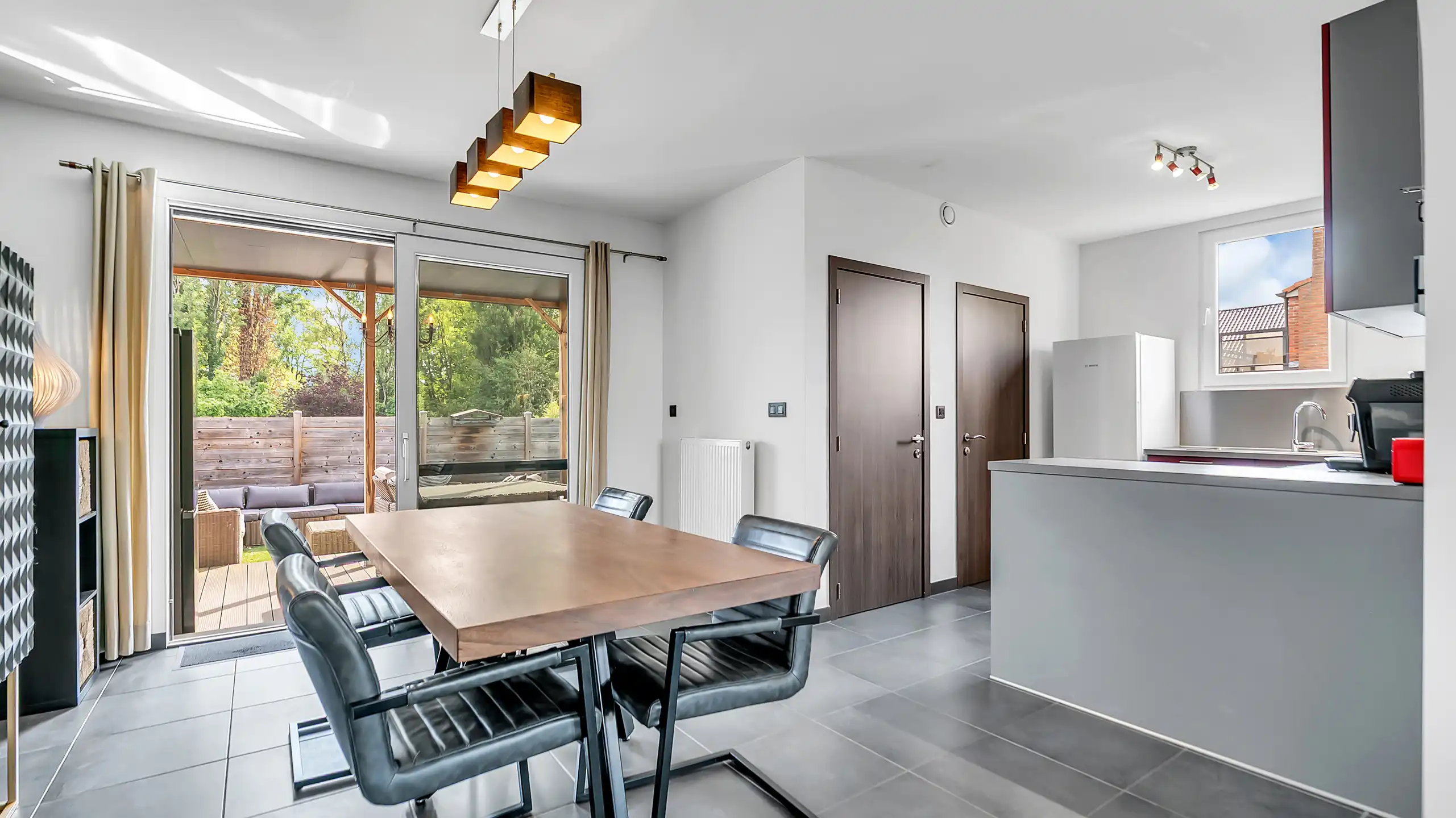 Unieke combinatie van wonen, ondernemen en investeren. foto 7