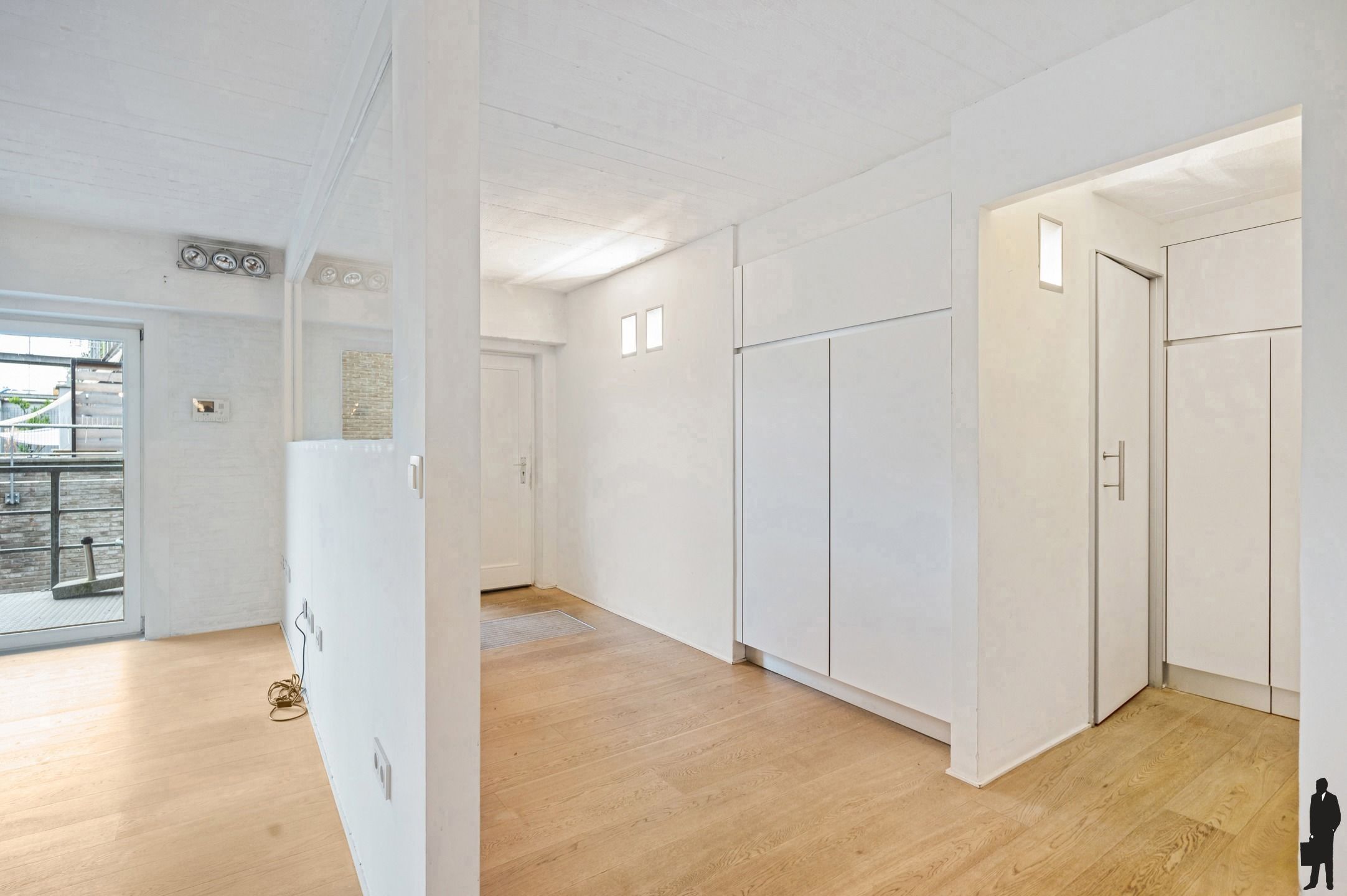 Tot in de puntjes afgewerkte loft (180m²) met terras en parking foto 13
