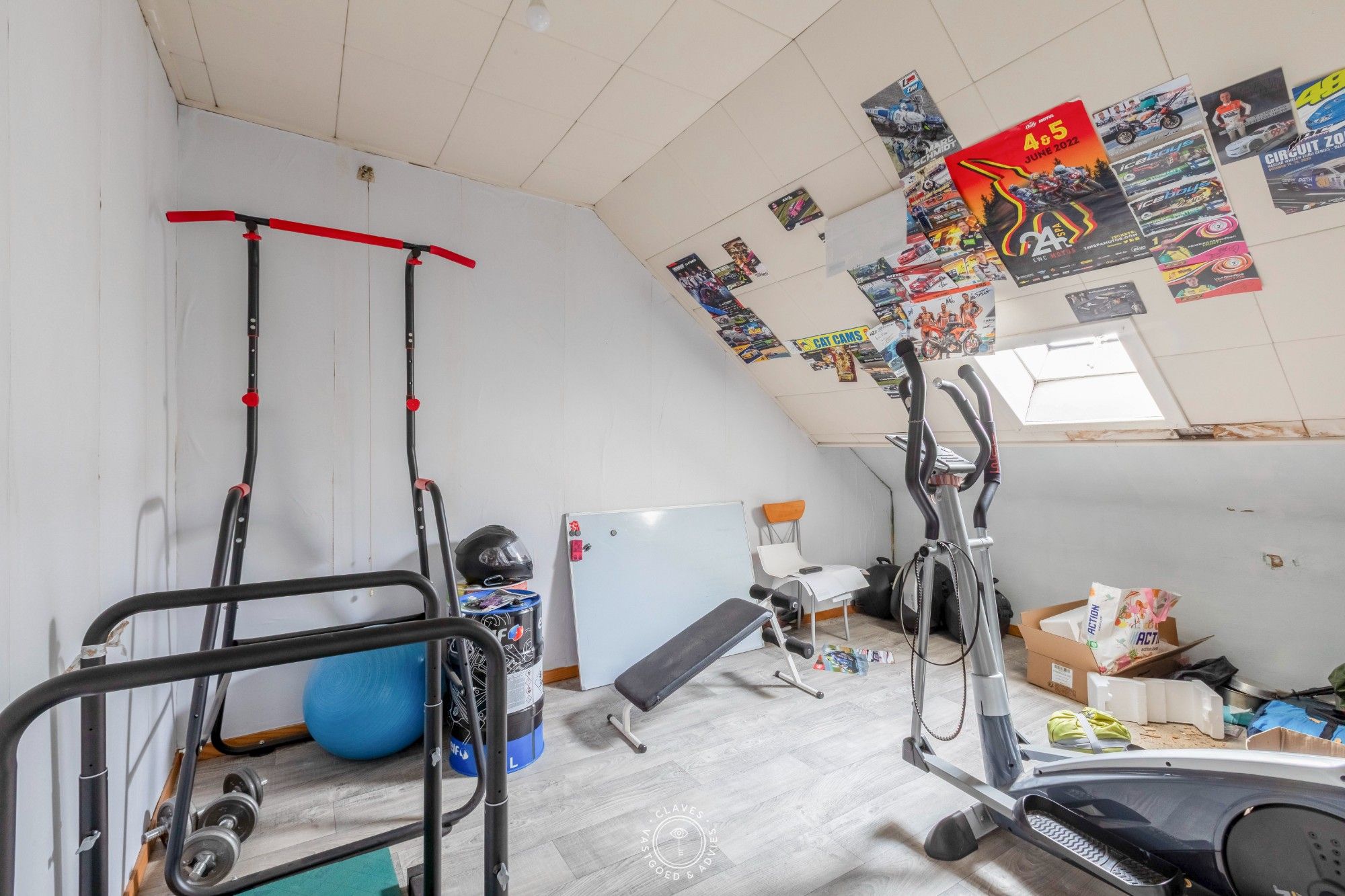 Ruime gezinswoning met fijne tuin en mogelijkheid tot vijf slaapkamers foto 22