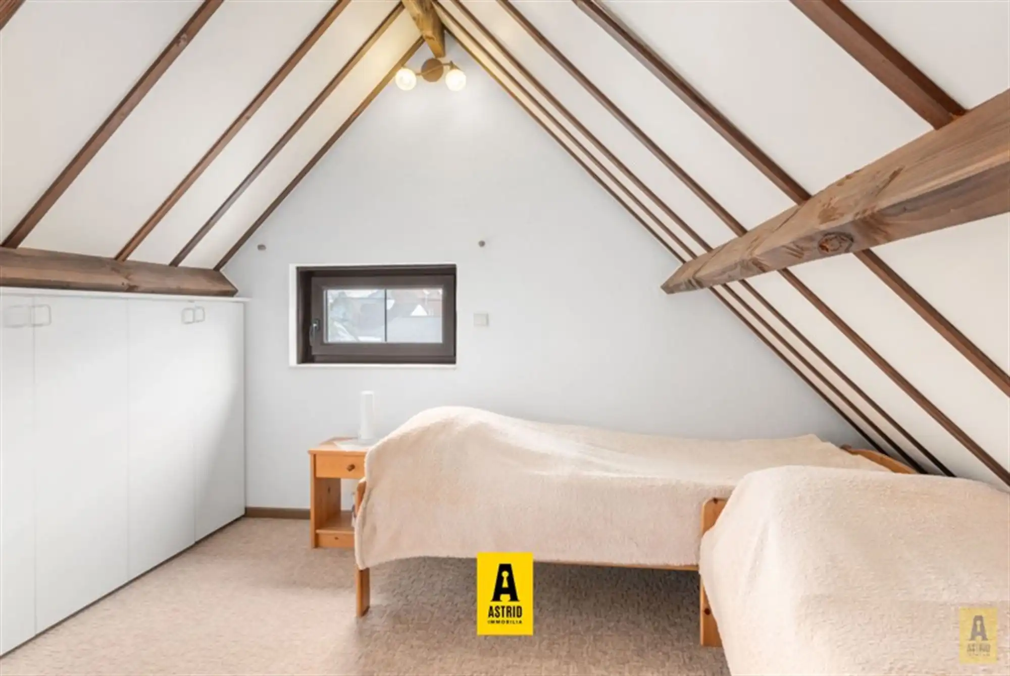 Instapklaar vakantiehuisje (3 slpks) met parkeerplaats vlakbij zee! foto 14