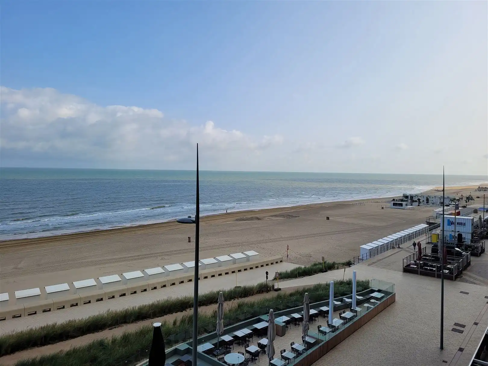 Modern appartement met uitzicht op zee en casino foto 6