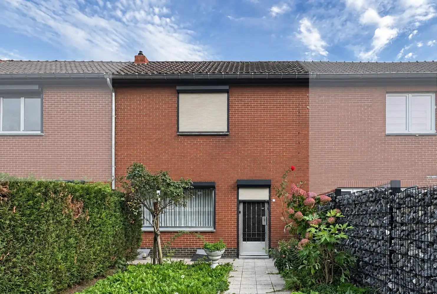 Hoofdfoto van de publicatie: TE RENOVEREN RIJWONING (G.B.)