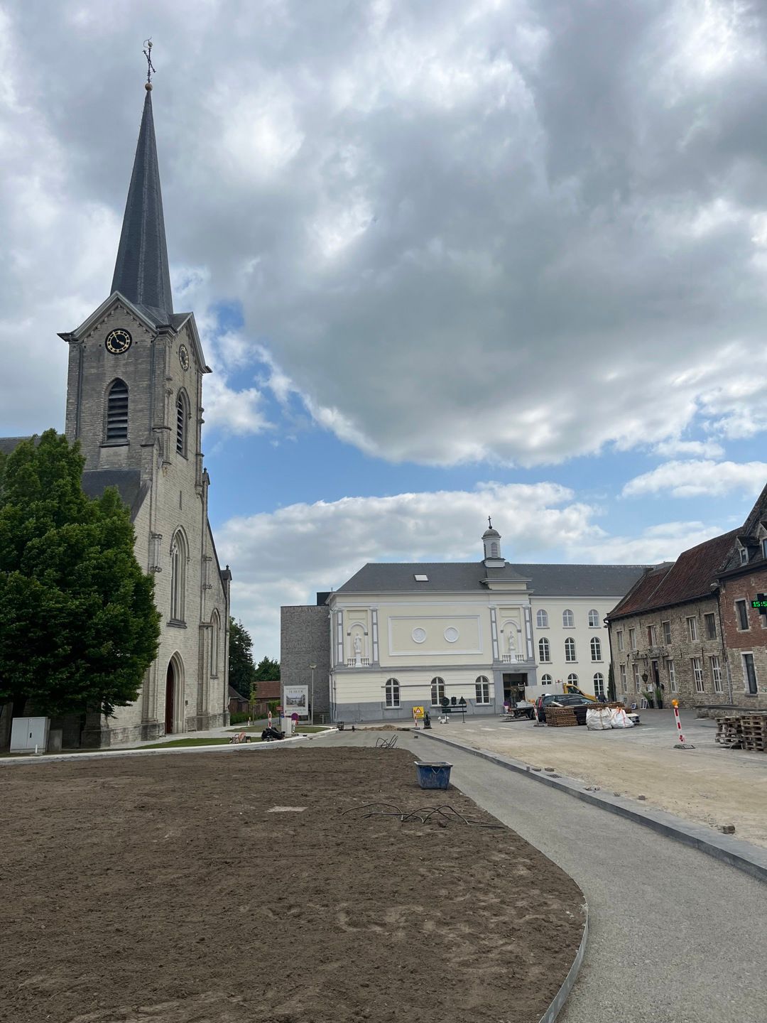 Commerciële ruimte te huur foto 4