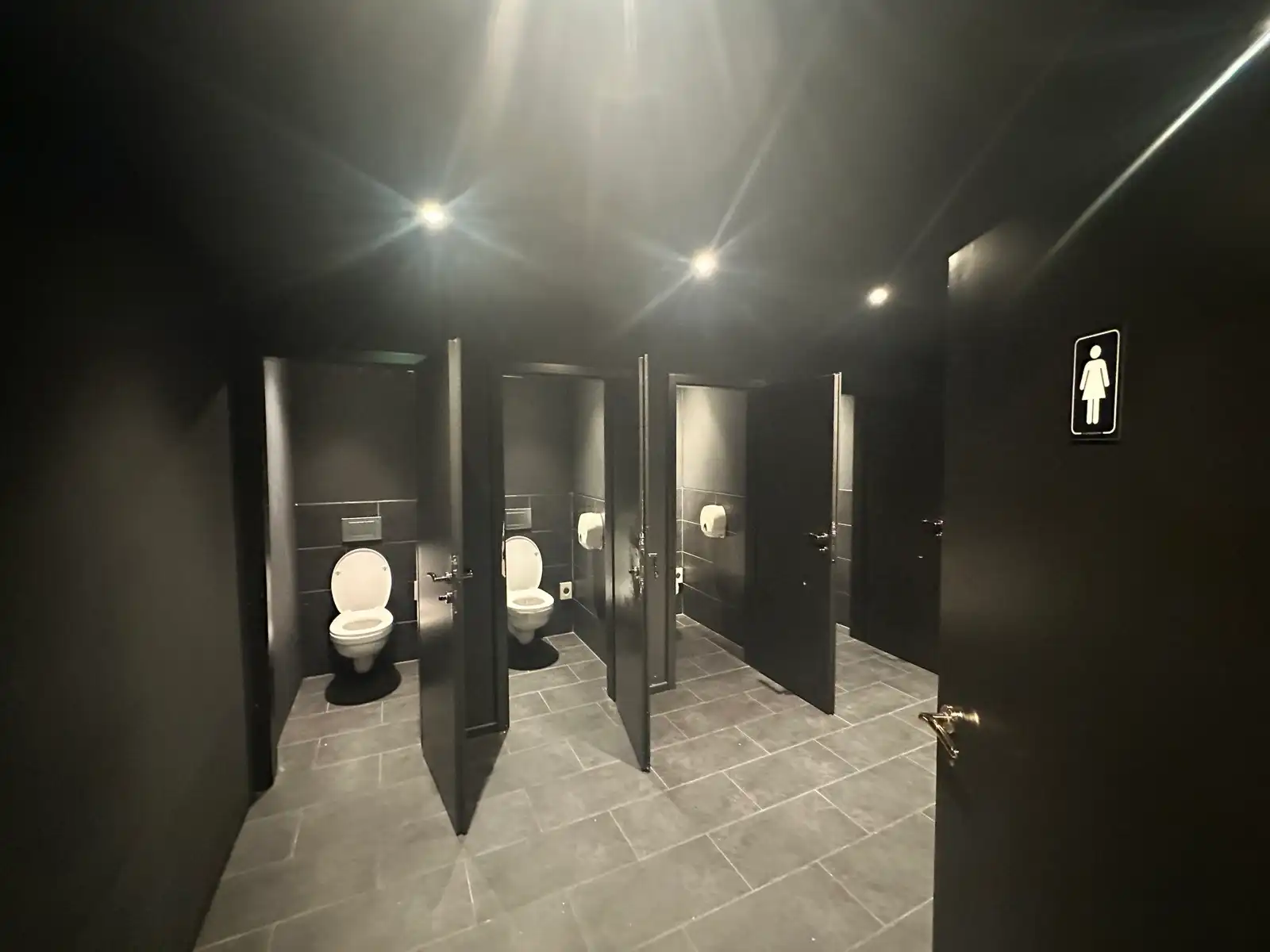 Ruim en veelzijdig pand op toplocatie in het Eilandje foto 5