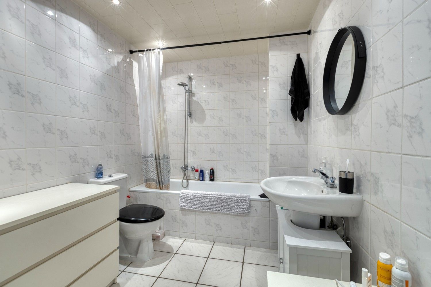 Appartement met 2 slaapkamers én garagebox nabij centrum Lanaken foto 12