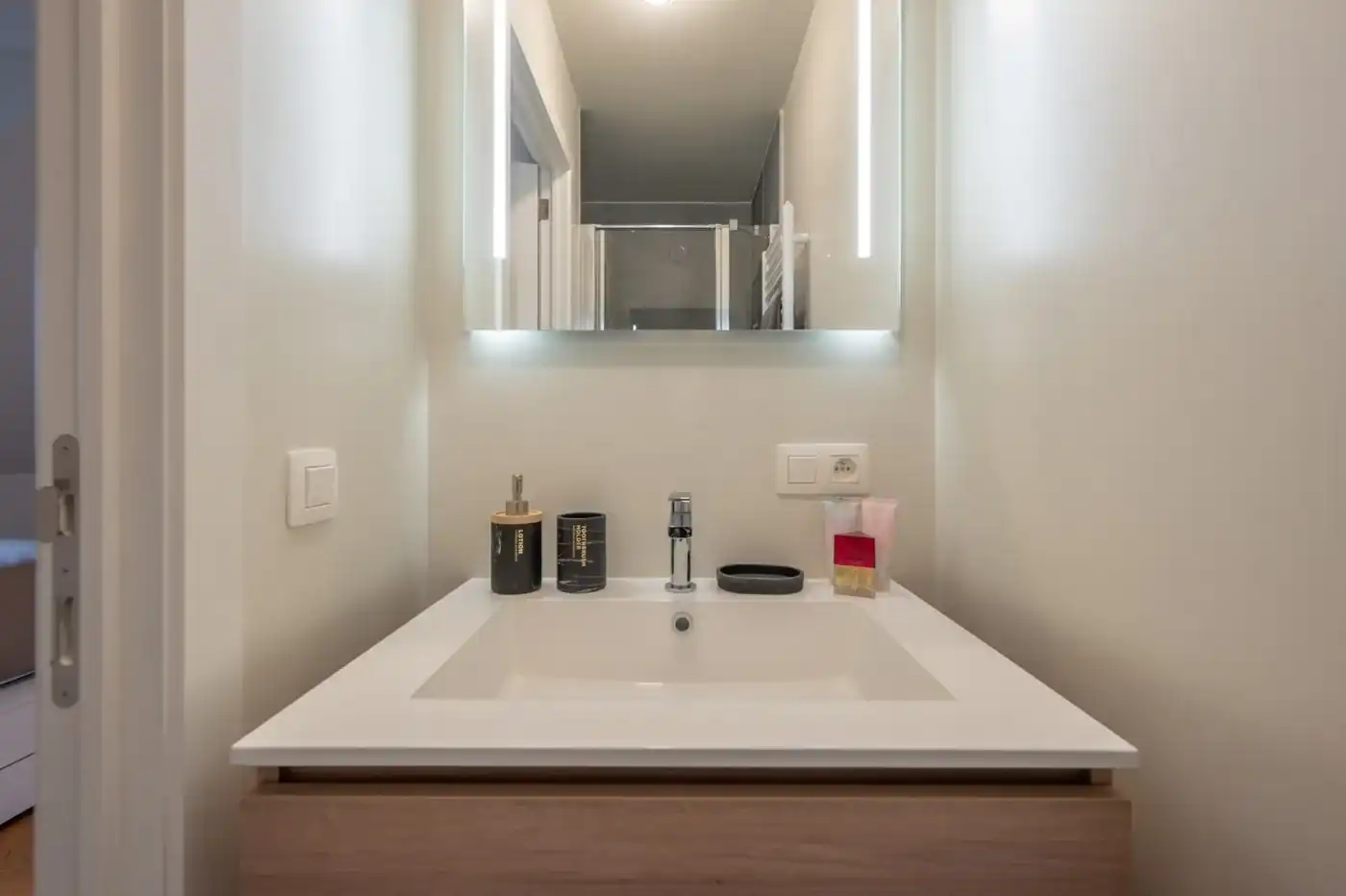 Prachtig gemeubeld duplex appartement in Duinenwater met 2 terrassen en zijdelings meerzicht foto 14