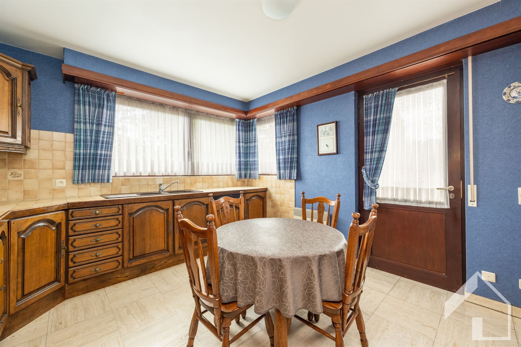 Verzorgde vrijstaande woning nabij centrum van Broechem  foto 7