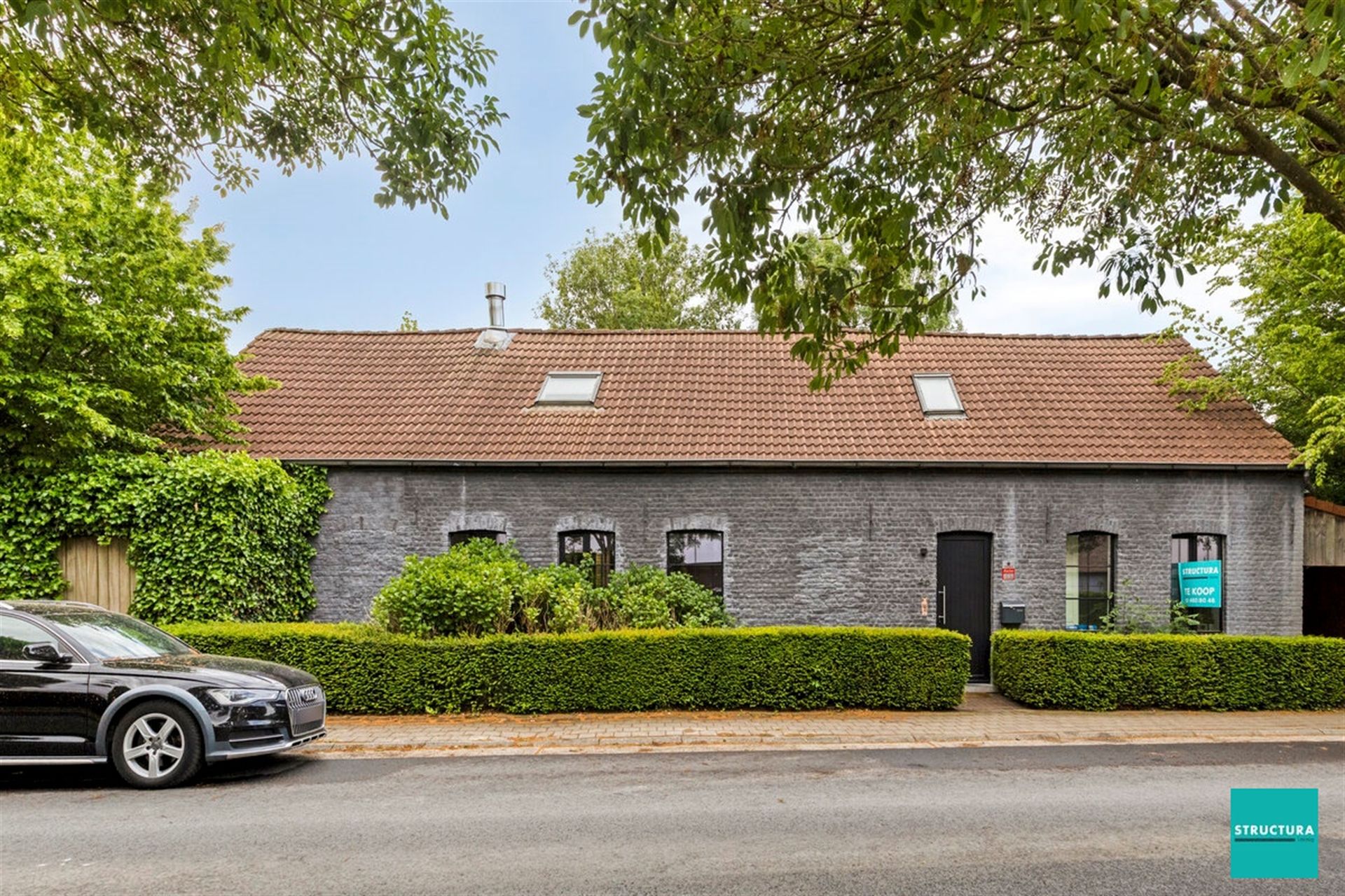 Hoofdfoto van de publicatie: Riante, enorm karaktervolle woning met tuin op TOP-ligging!