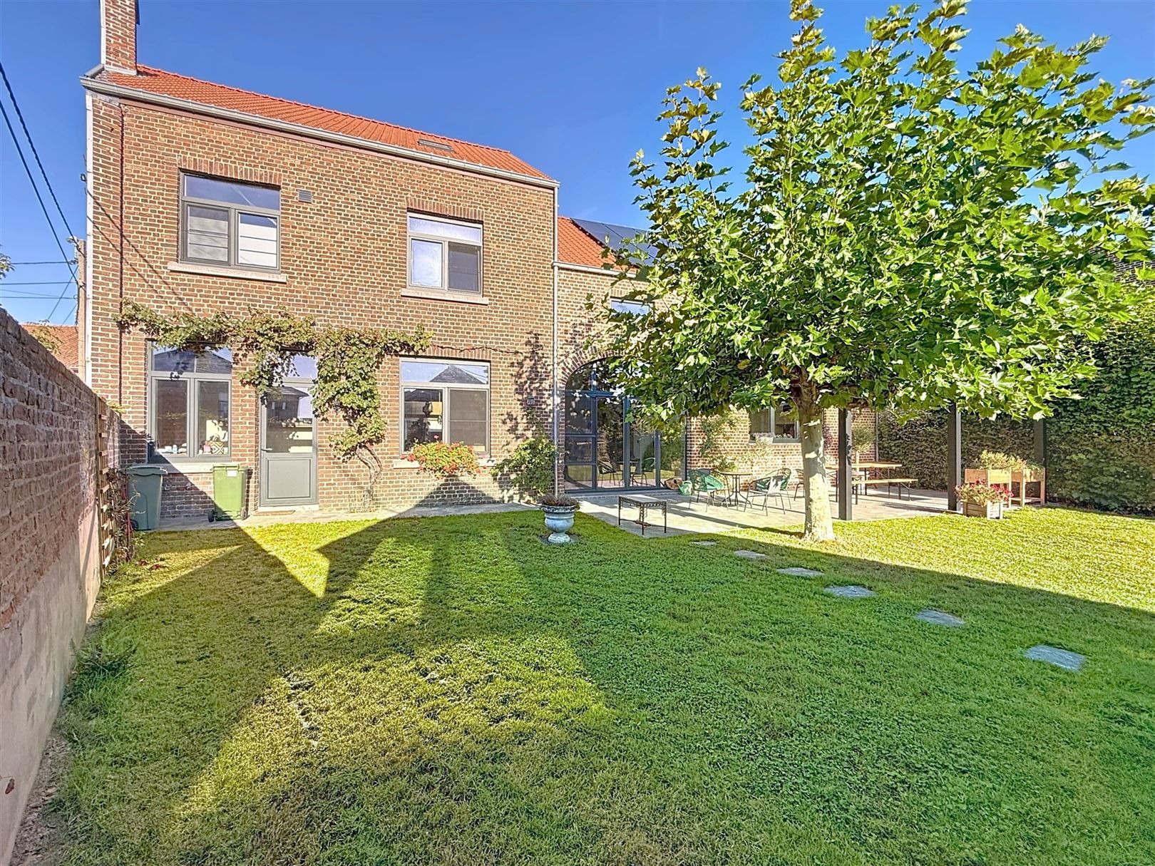 Gerenoveerde ruime woning, tuin, bijgebouw, 5a 45ca foto 2