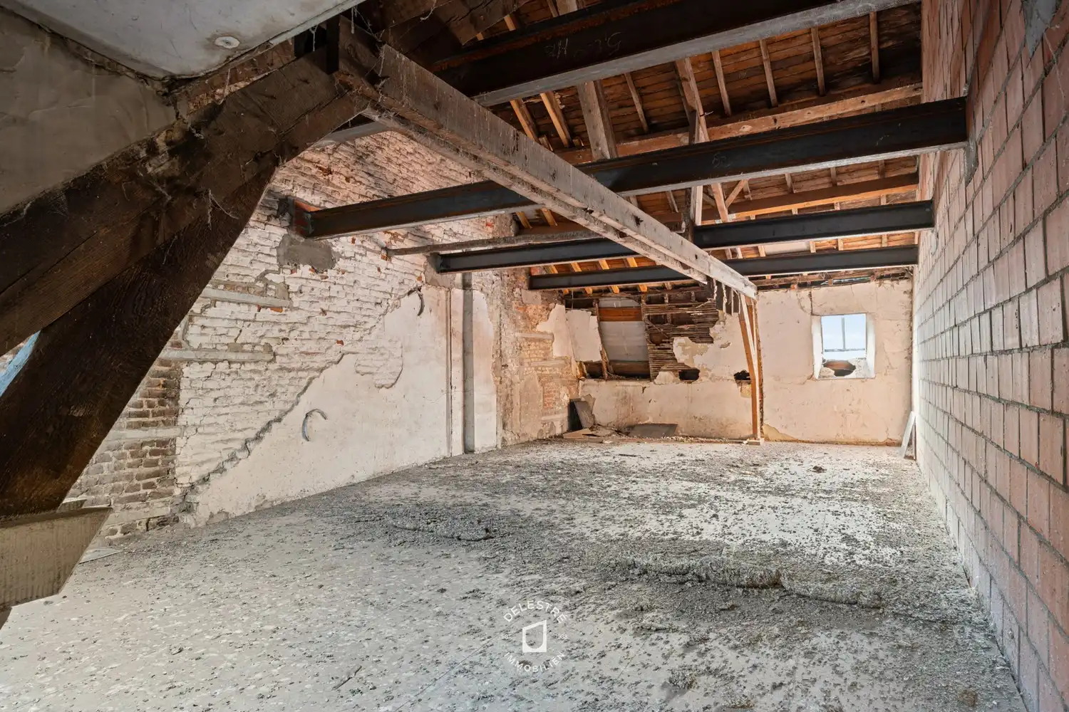 Karaktervol historisch pand te huur in hartje Aalst foto 15