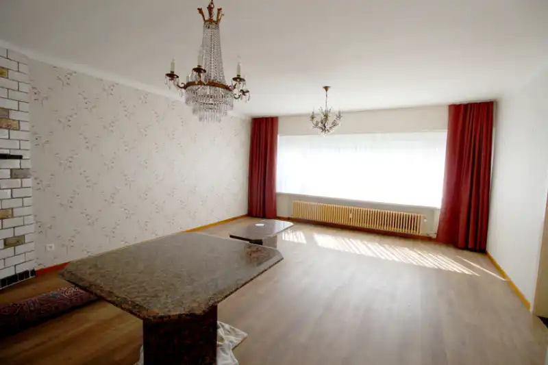 2-slaapkamer appartement met garage foto 4