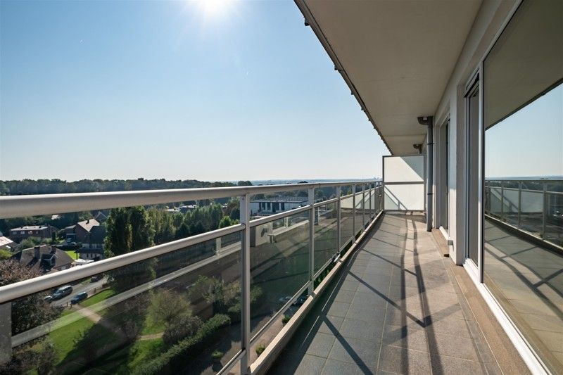 PRACHTIG ENERGIEZUINIG EN ZEER GOED GELEGEN APPARTEMENT foto {{pictureIndex}}