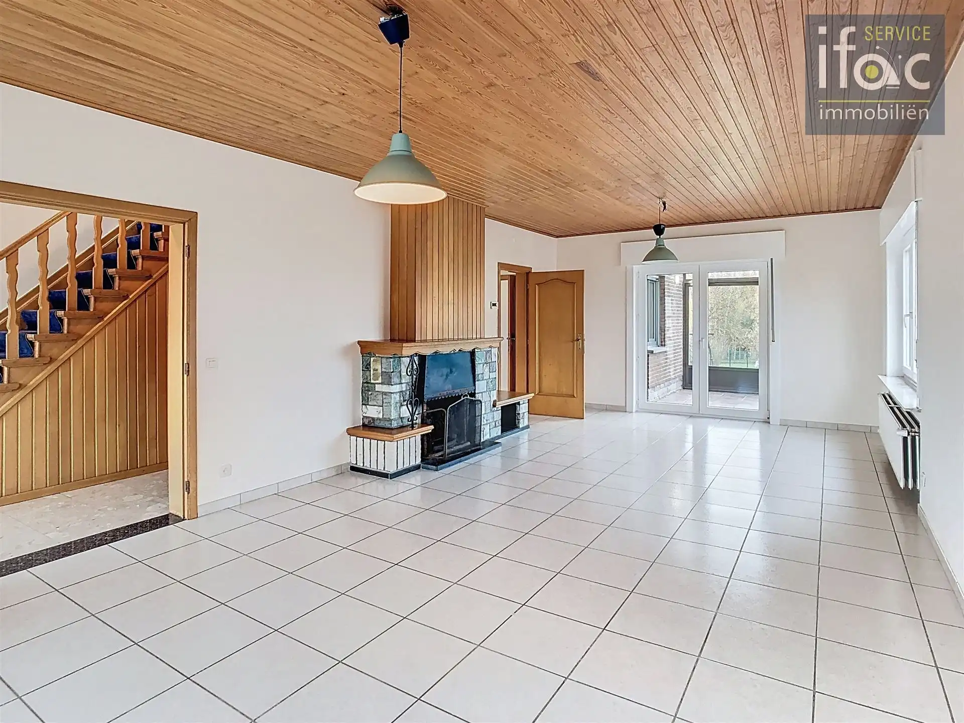 Ruime alleenstaande villa met panoramisch uitzicht foto 2