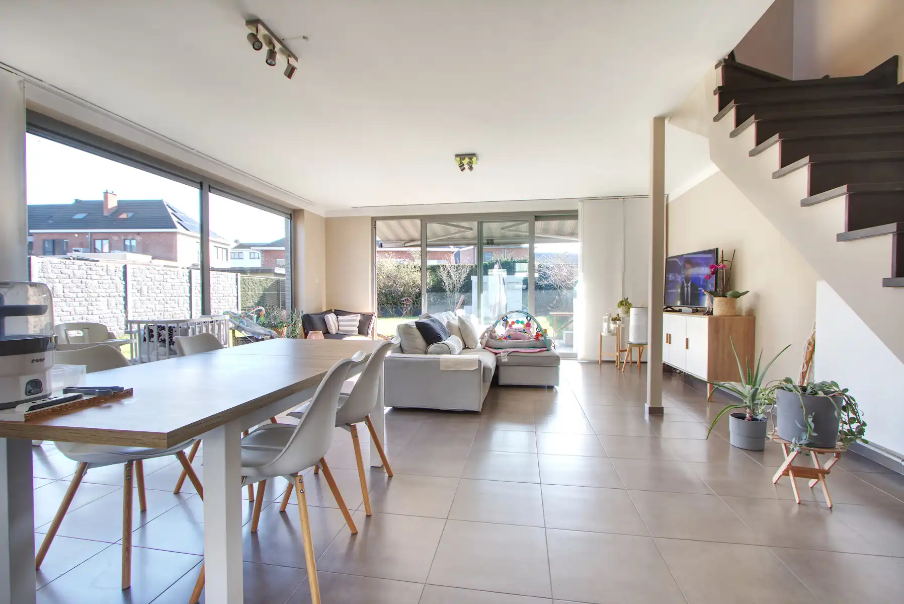 MODERNE WONING - 3 SLK - TUIN - TERRAS - CARPORT foto 3