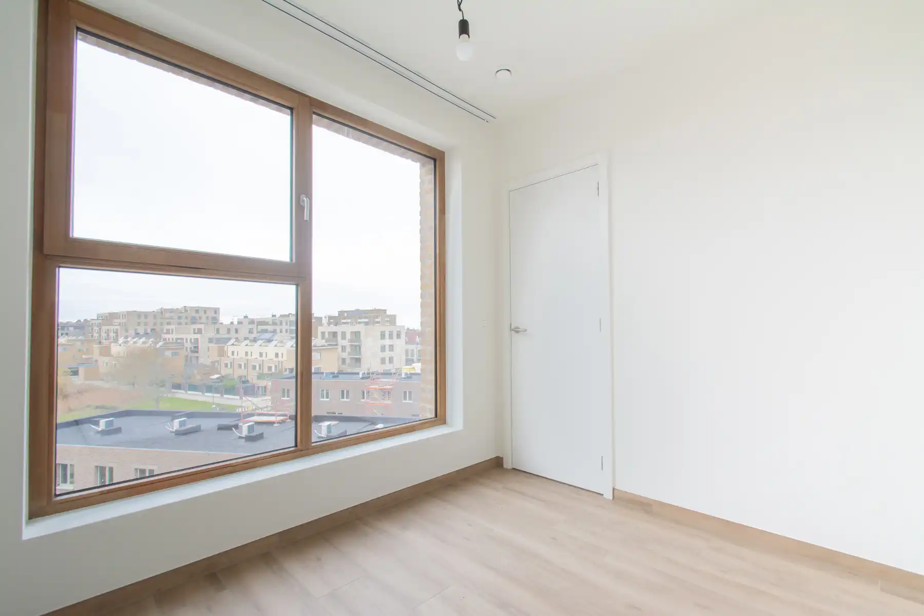 Rustig en comfortabel 2slpk appt. met mooi terras  foto 8